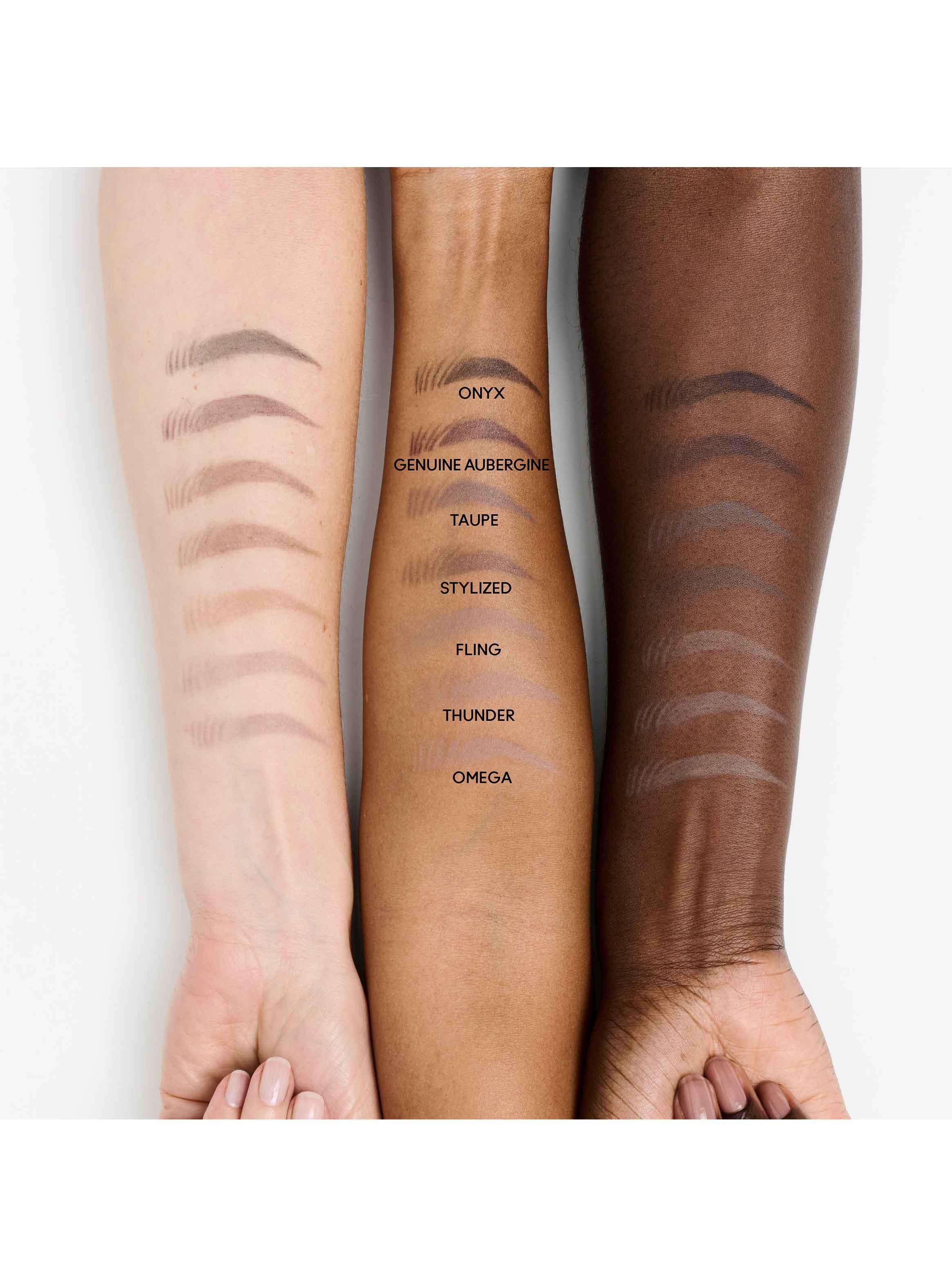Lápiz de cejas Pro Brow Styler Fill & Shade Tono Onyx-4