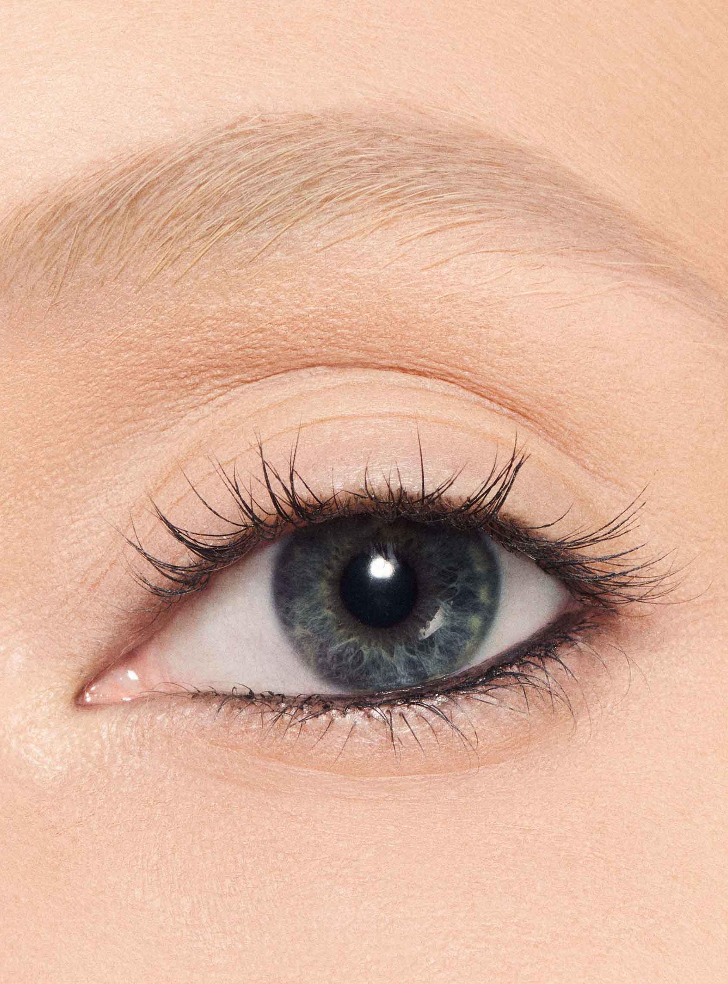 Lápiz de cejas Pro Brow Styler Fill & Shade Tono Thunder-3