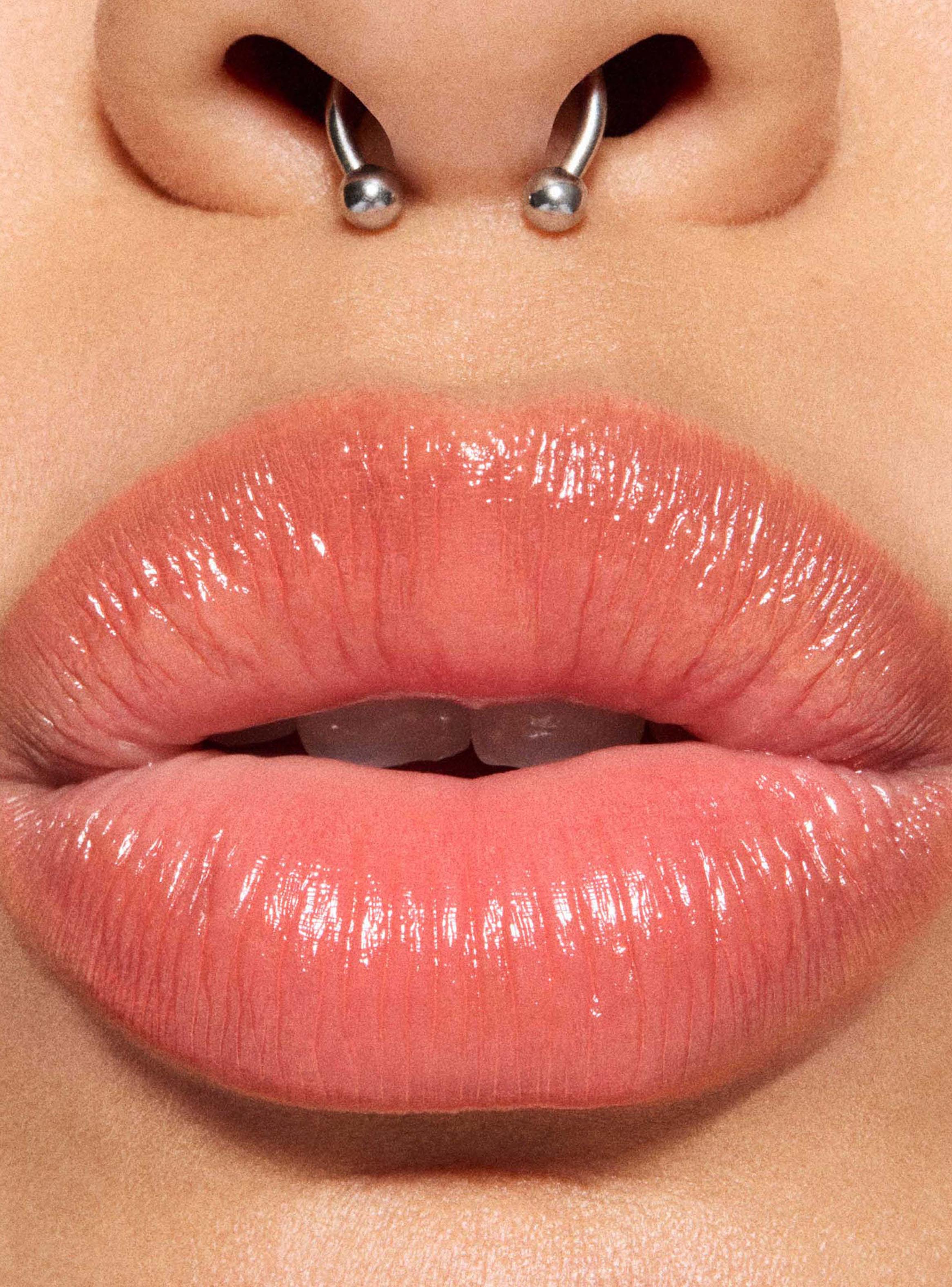 Bálsamo Labial Glowplay Tono Baby Doll-2