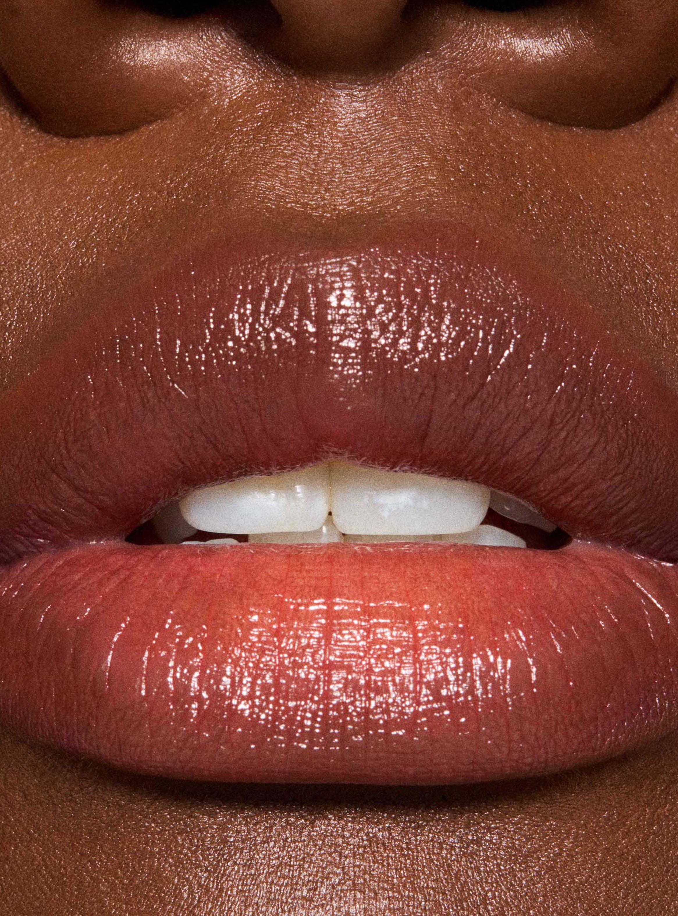 Bálsamo Labial Glowplay Tono Baby Doll-4