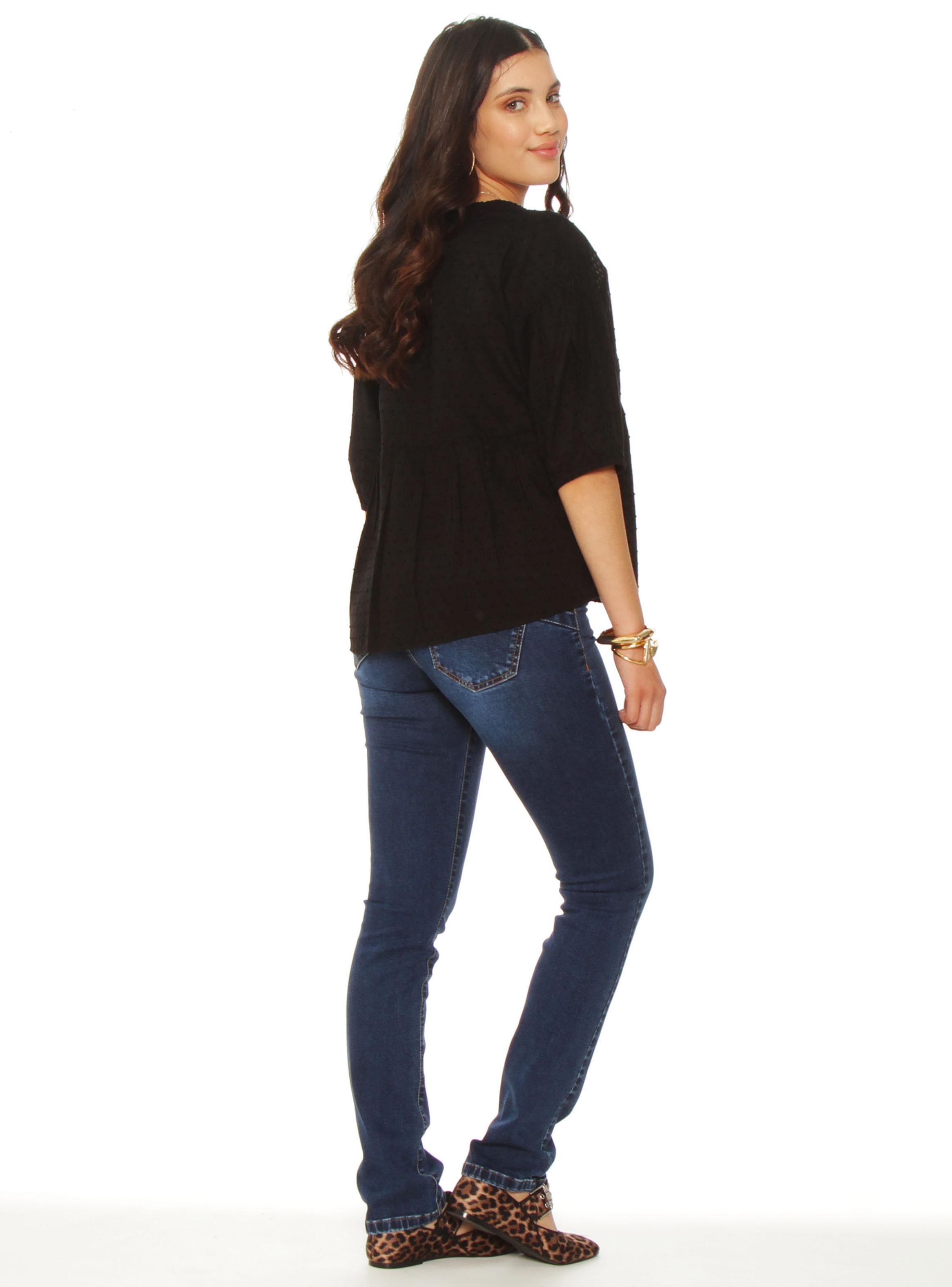Blusa Manga Corta Brodery Escote V-4