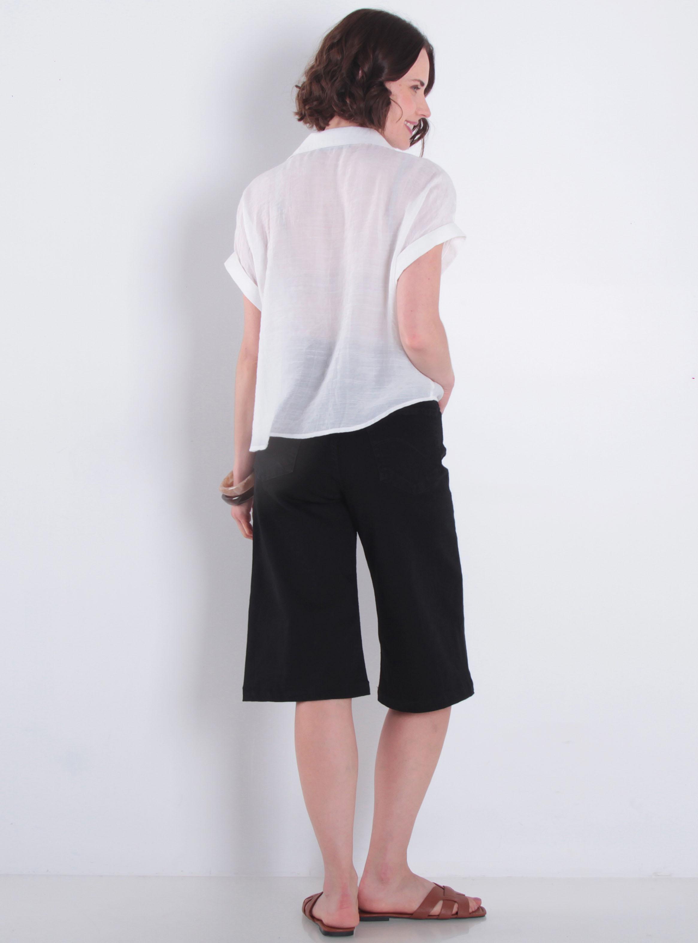 Blusa Manga Corta Abotonada en Delantero con Bolsillos-4