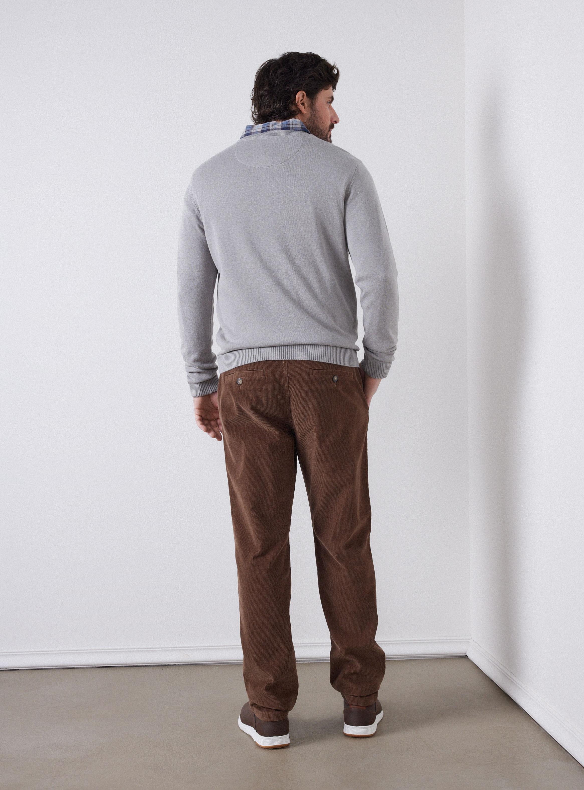 Sweater Básico Cuello V-5