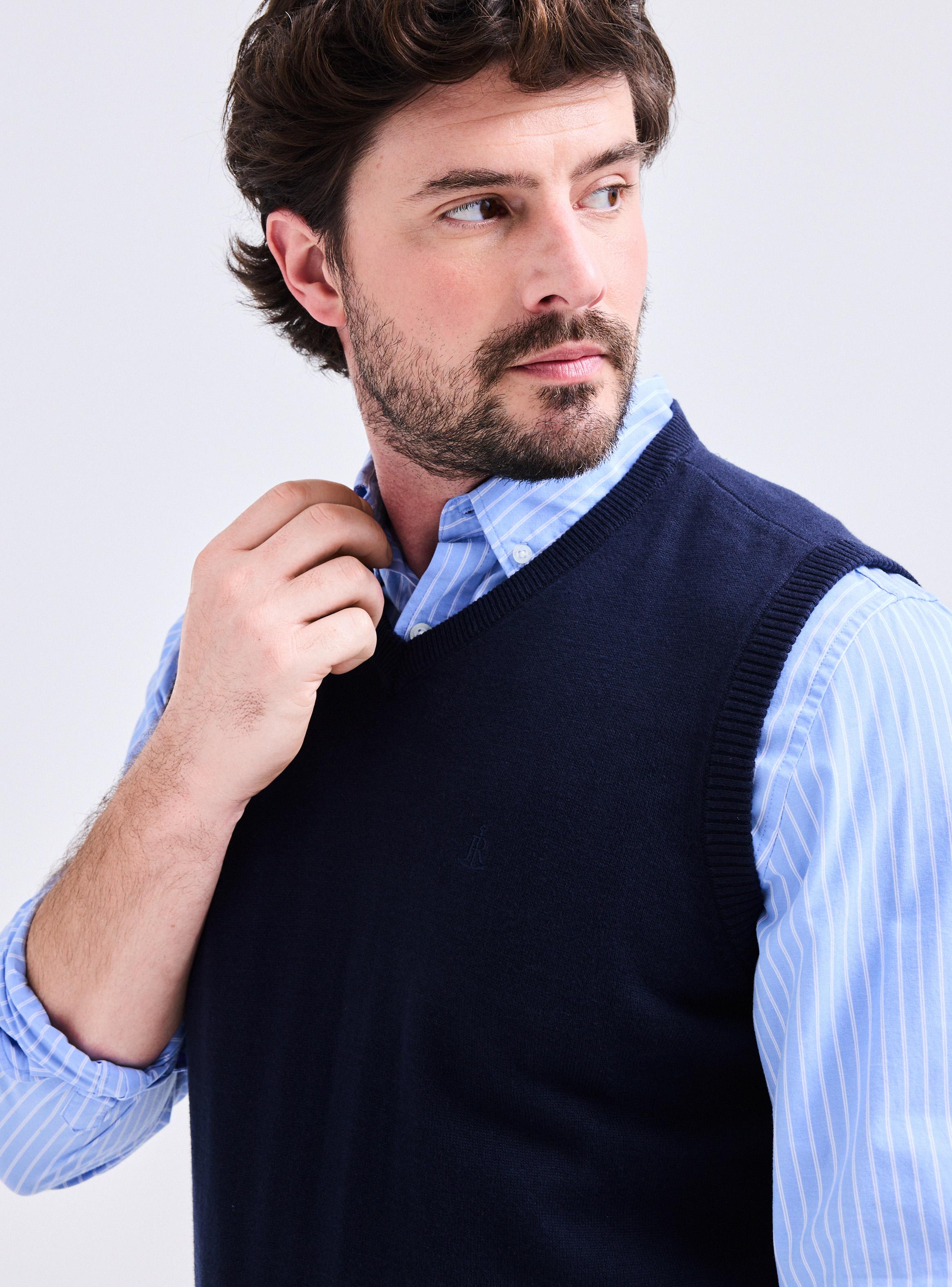 Sweater Básico Sin Mangas-2