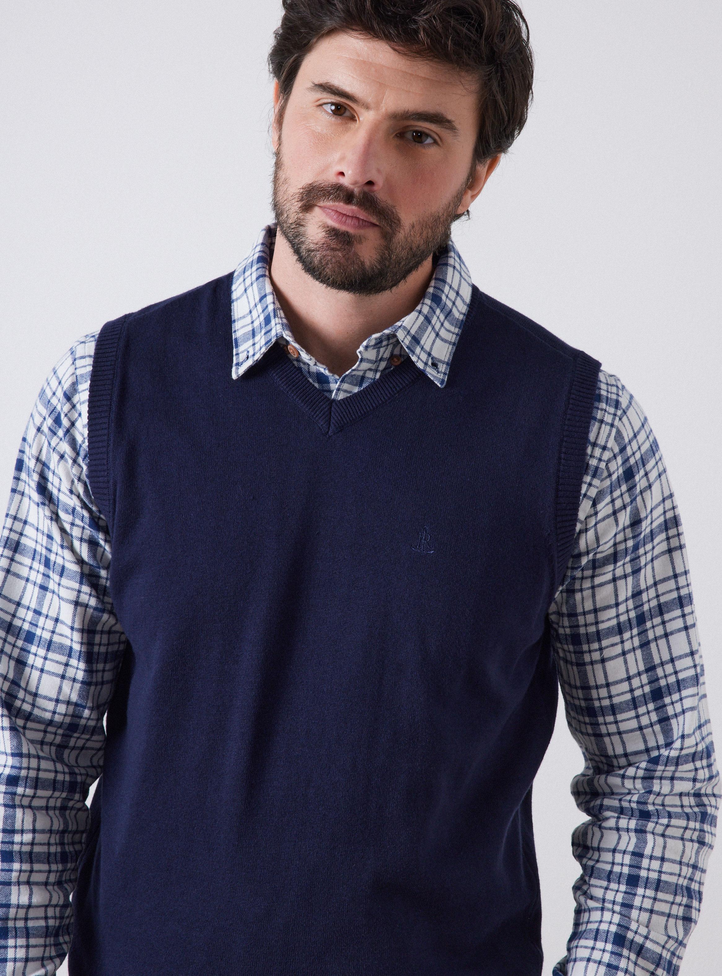 Sweater Básico sin Mangas-2