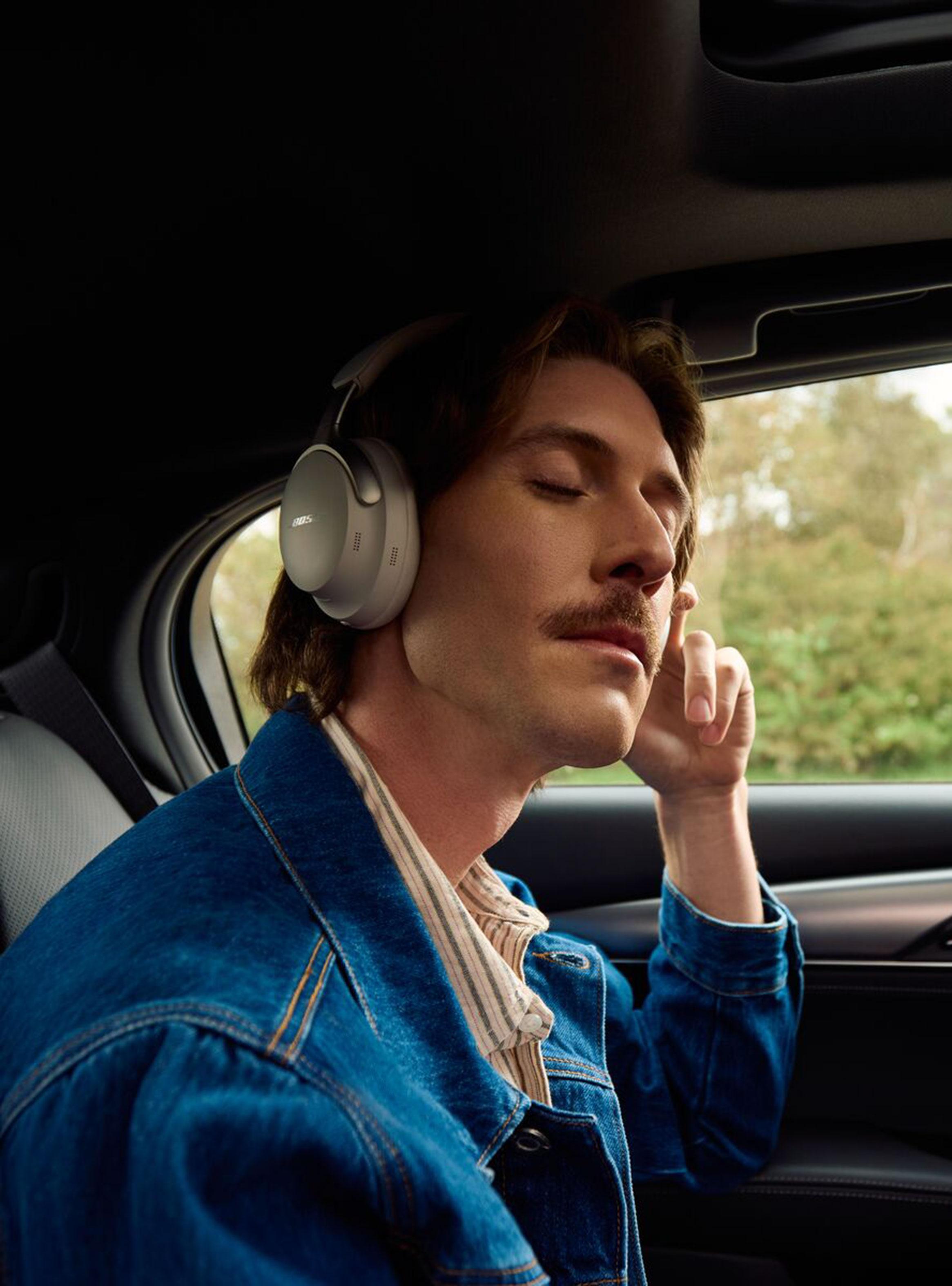 Audífonos Bluetooth QuietComfort Ultra White Smoke-4