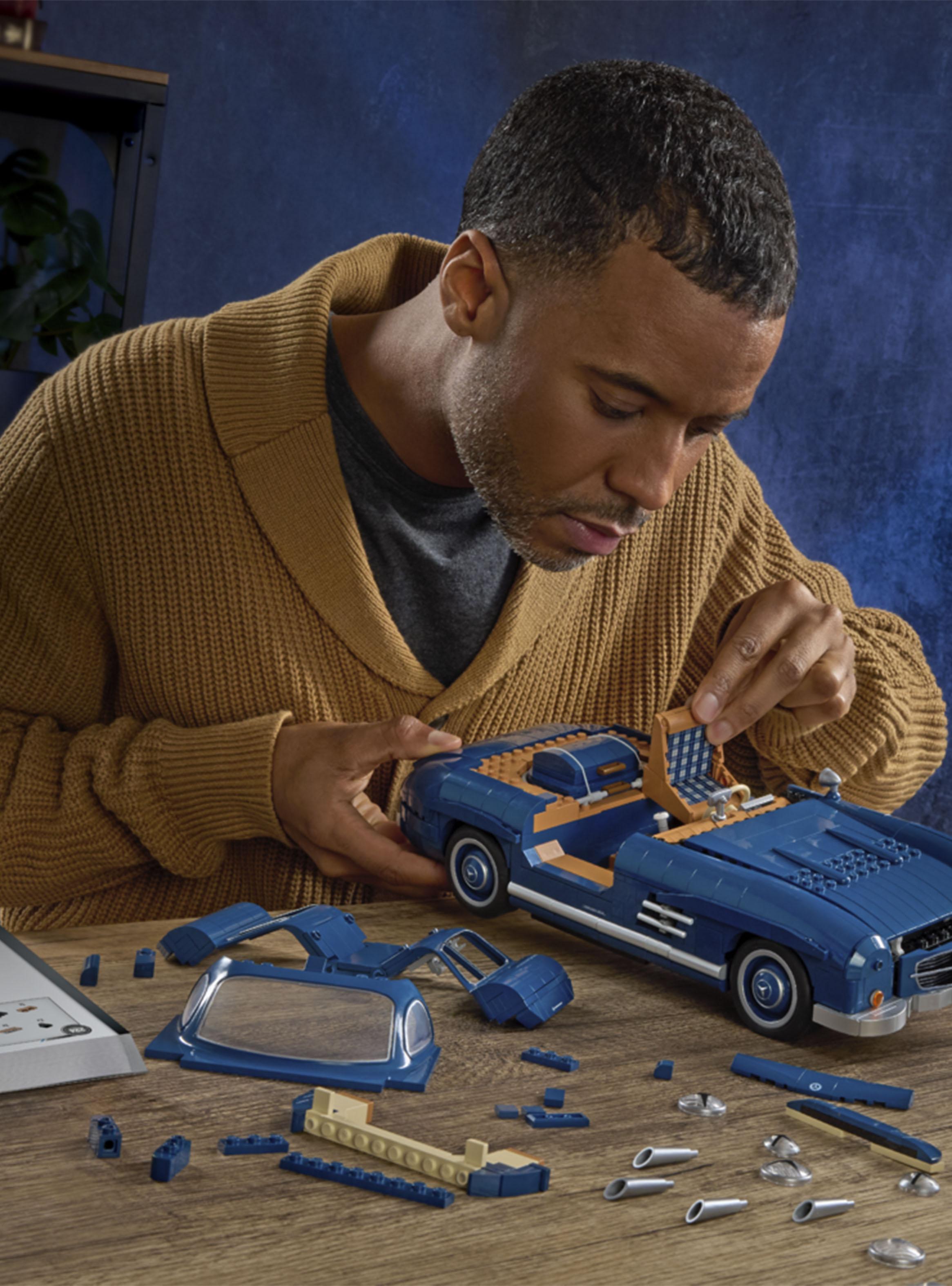 Vehículo para Construir y Costumizar Brick Shop Mercedes Benz 300 SL Azul-3