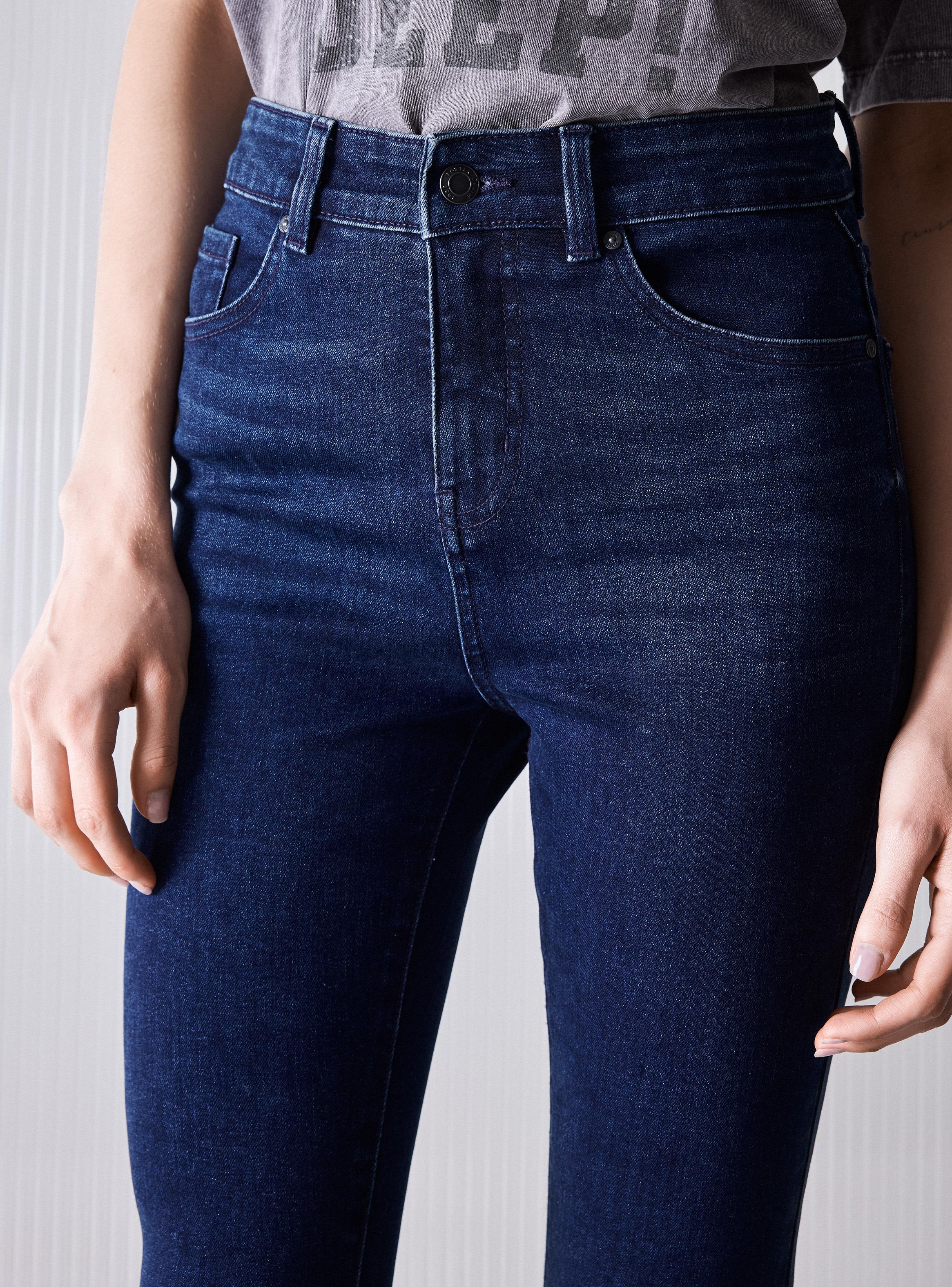 Jeans Básico 5 Bolsillos Lavado Tiro Alto-2