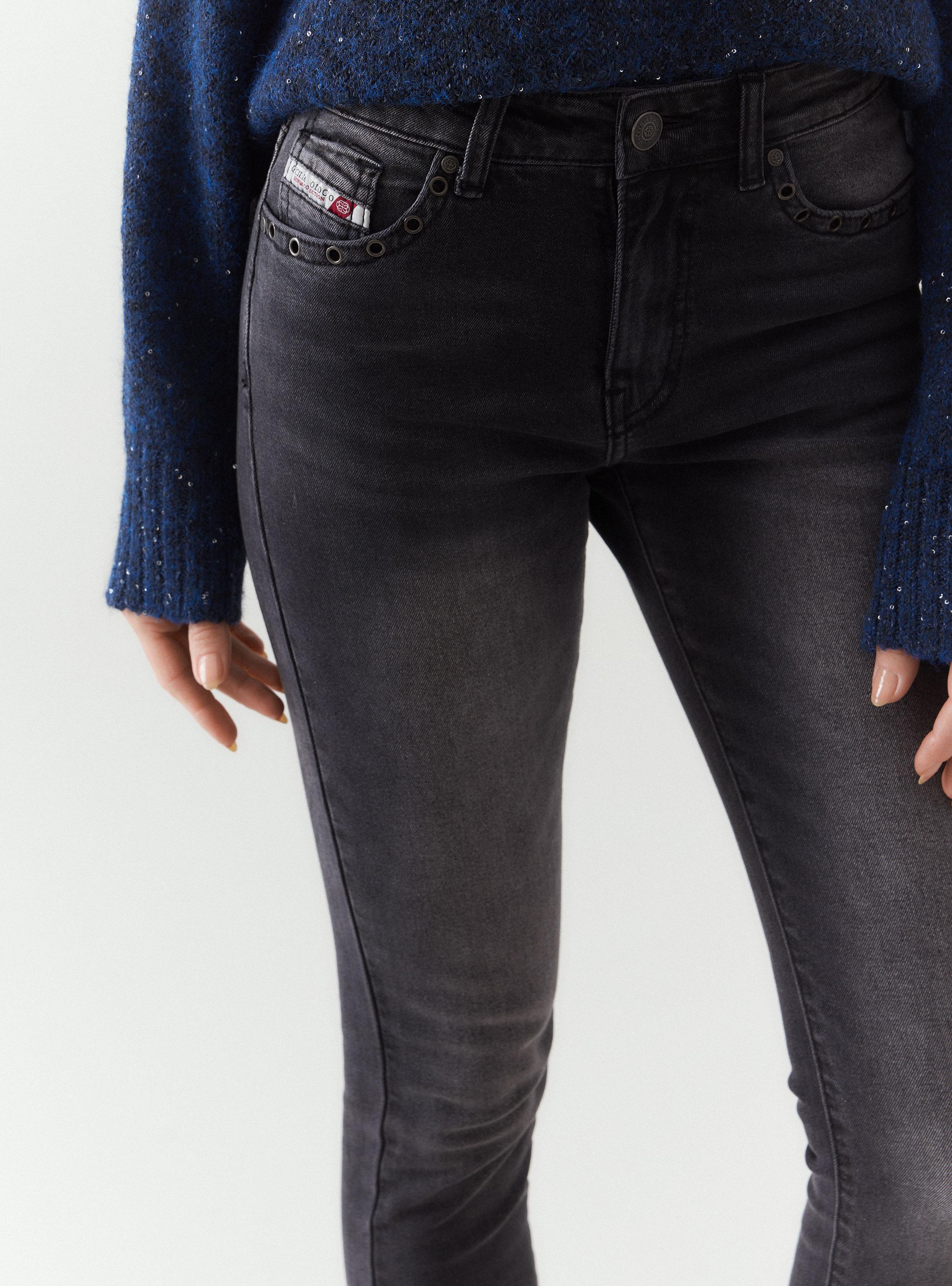 Jeans Skinny  con Tachas en Bolsillos-2
