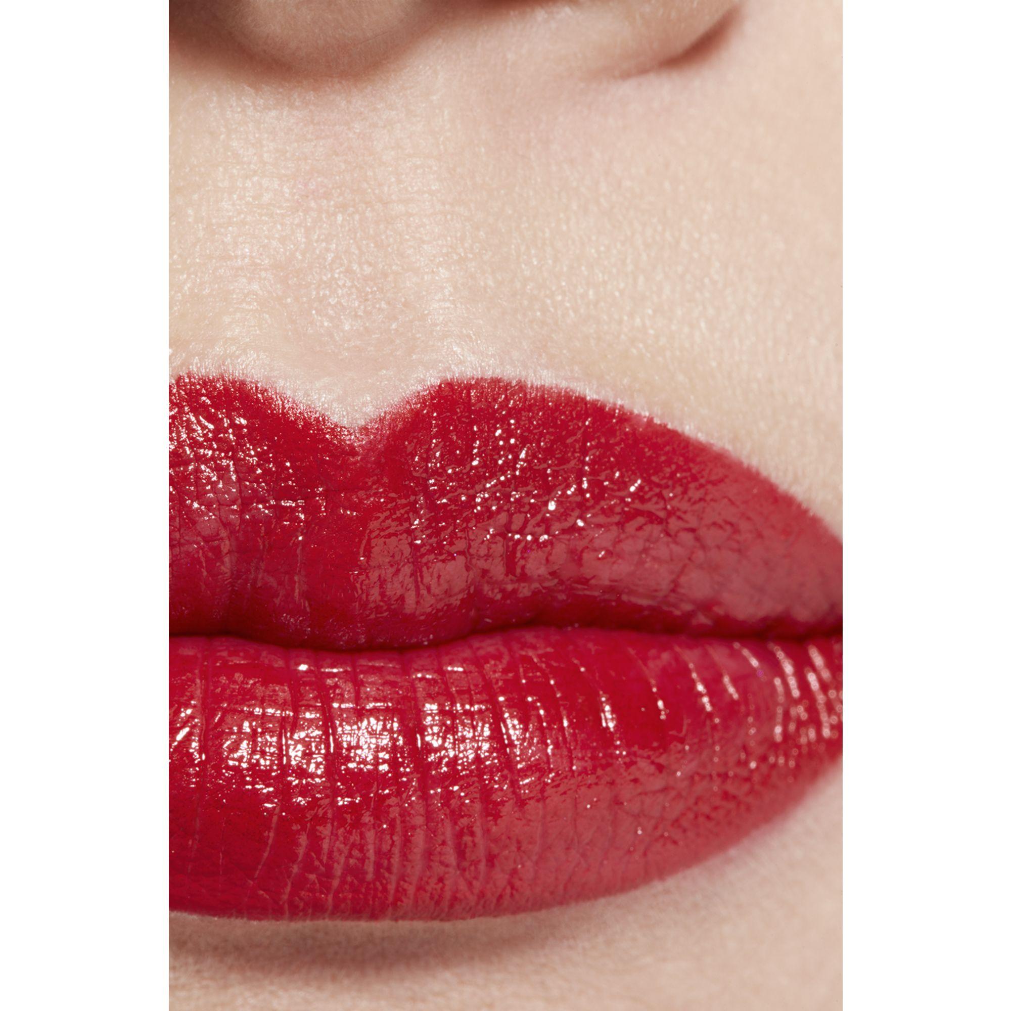 ROUGE ALLURE L'EXTRAIT Labial Alta Intensidad Tono 854 Rouge Puissant-3