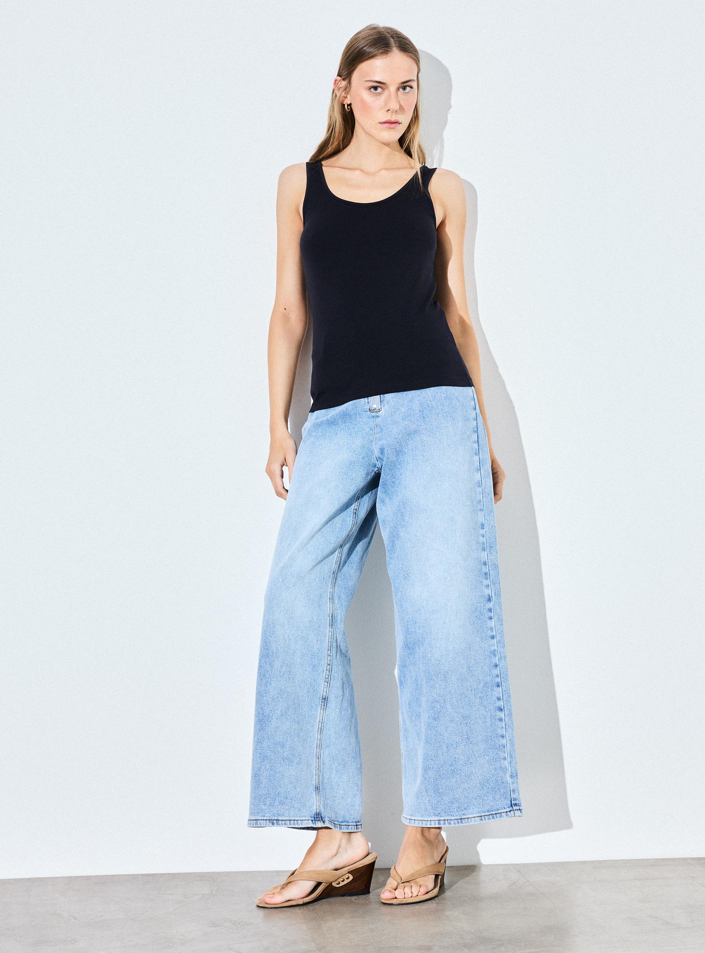 Polera sin Mangas Básica Elasticada-4