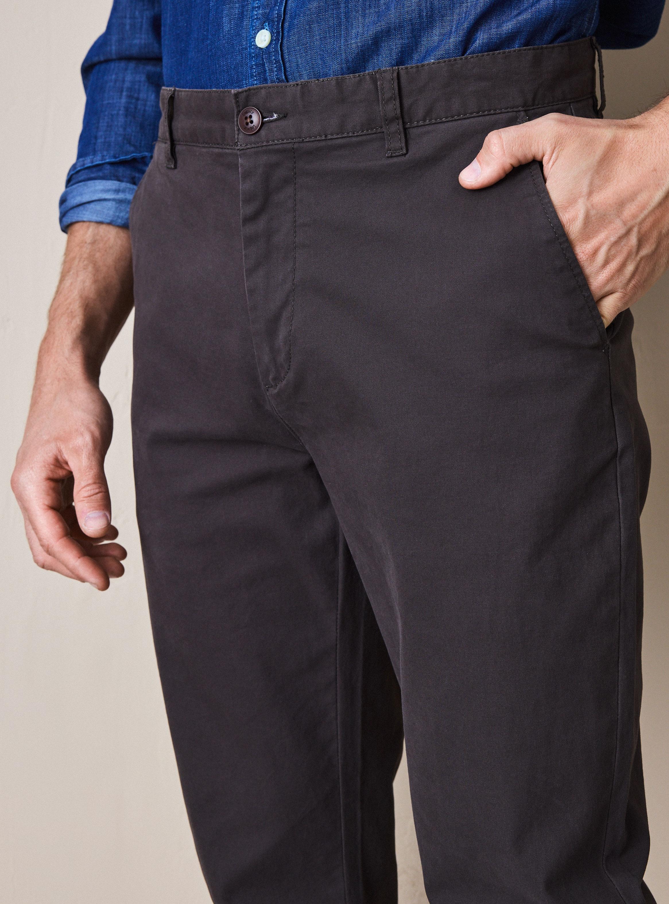 Pantalón Chino Básico Tailored Fit-2