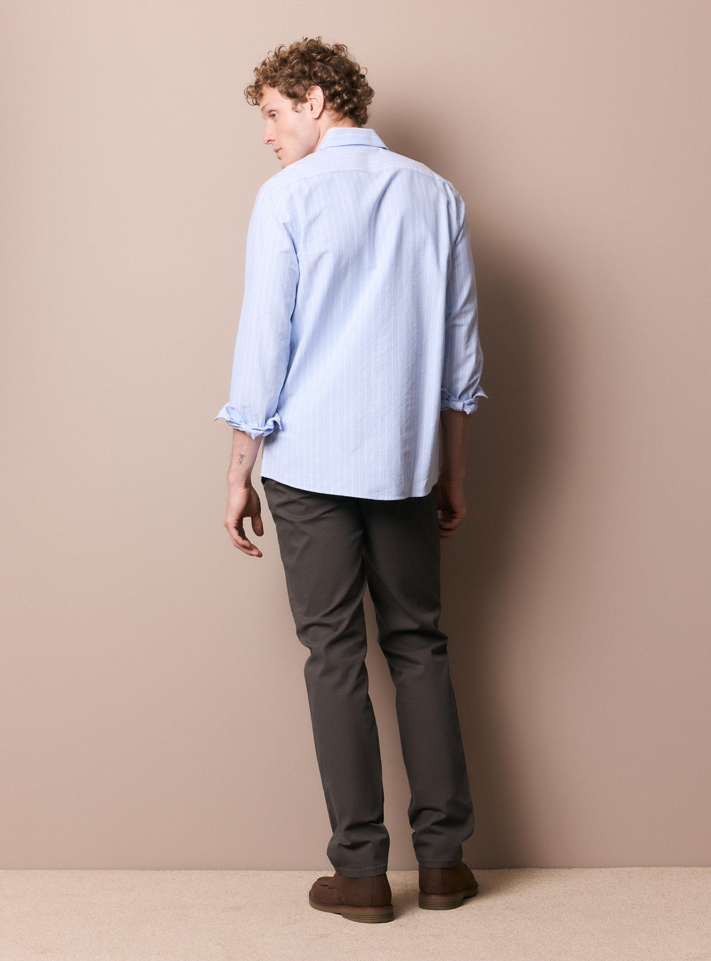 Pantalón Chino Básico Tailored Fit-5