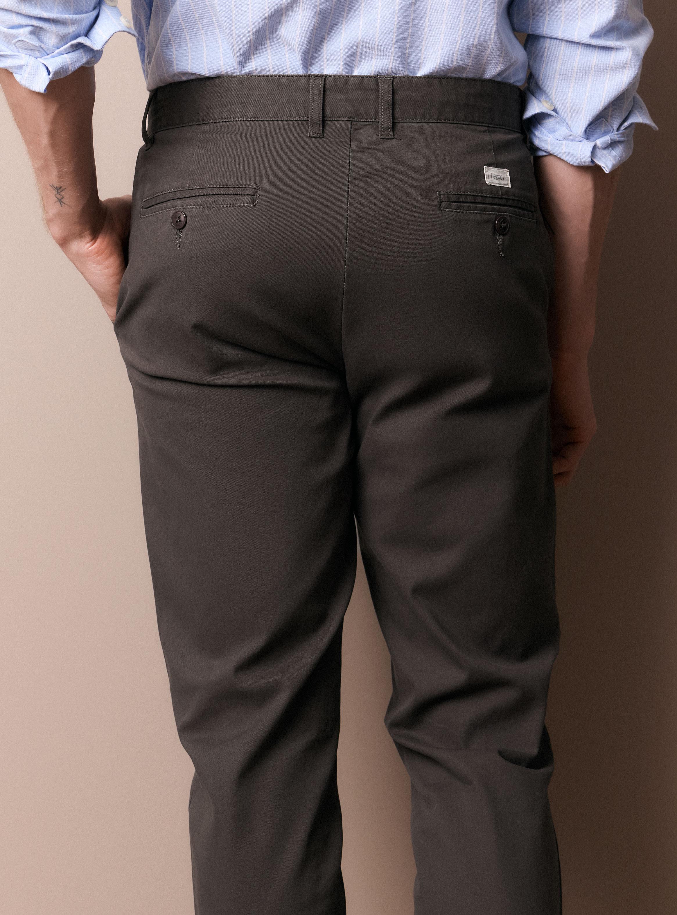 Pantalón Chino Básico Tailored Fit-3