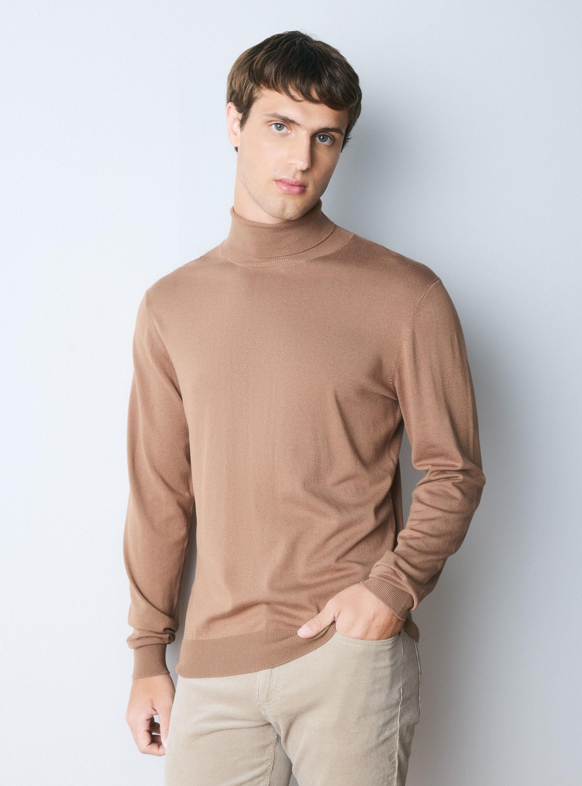 Beige Oscuro