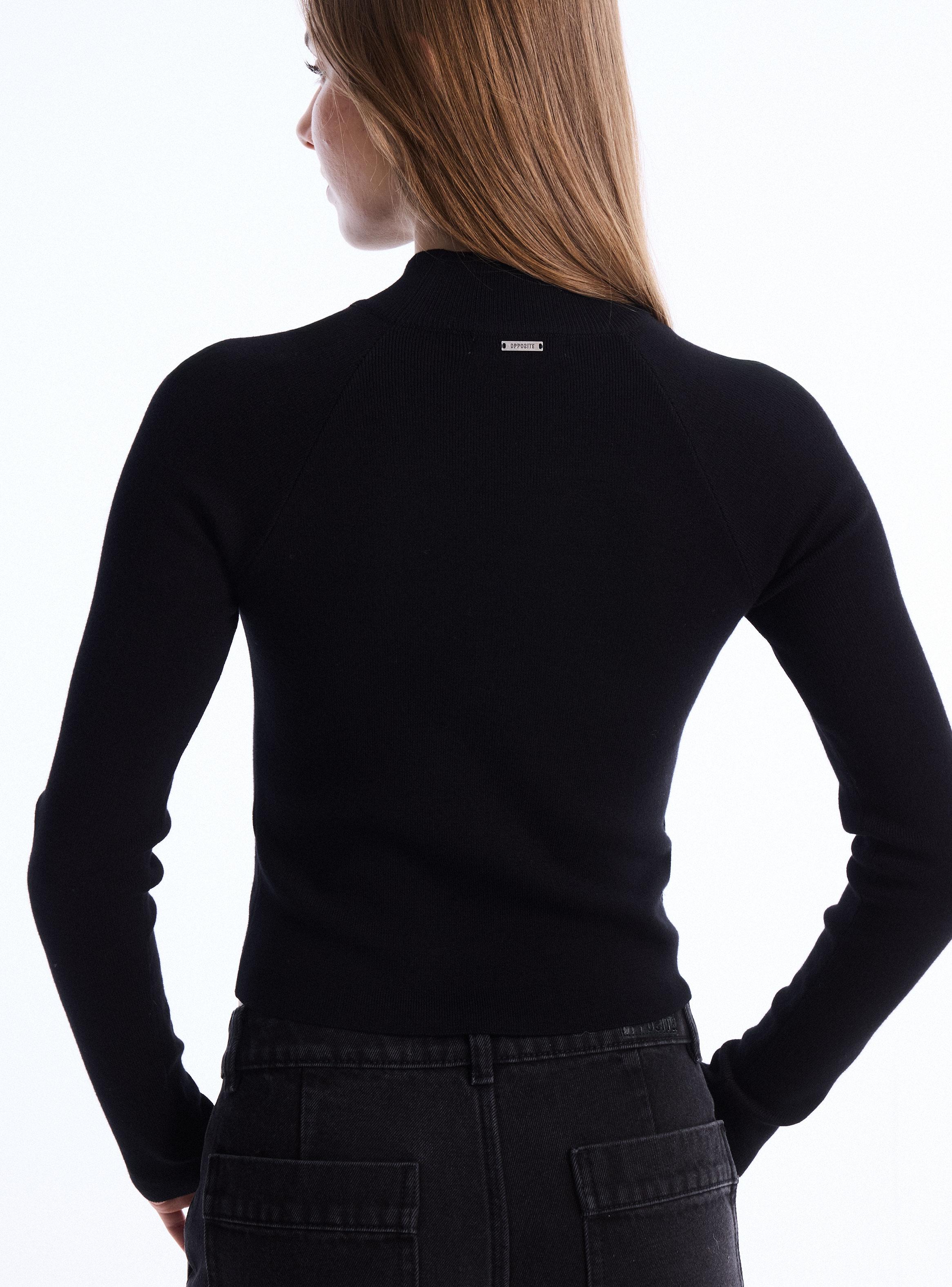 Sweater Detalle Bordado-3