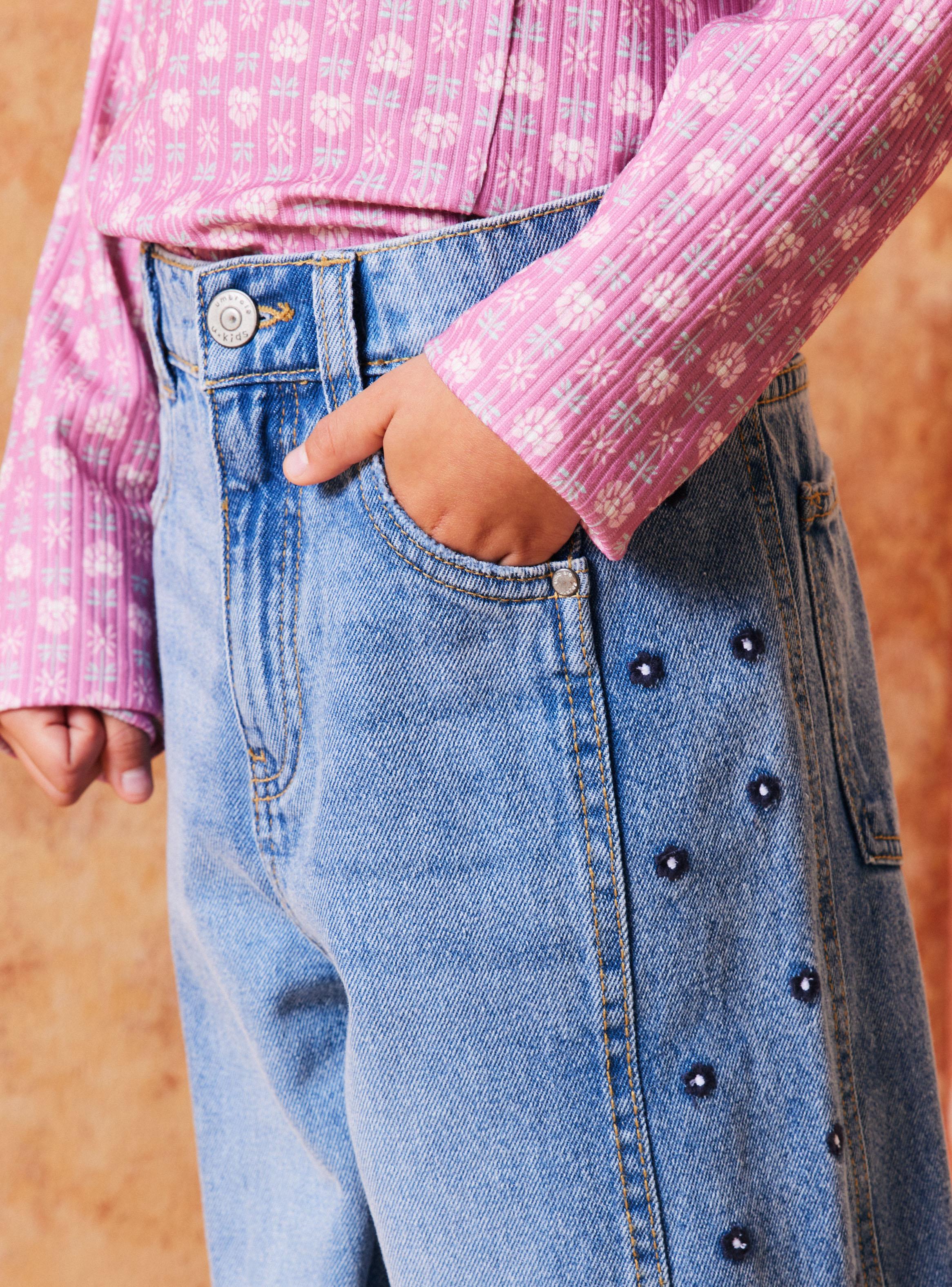Jeans Paneles Bordado con Florcitas-4