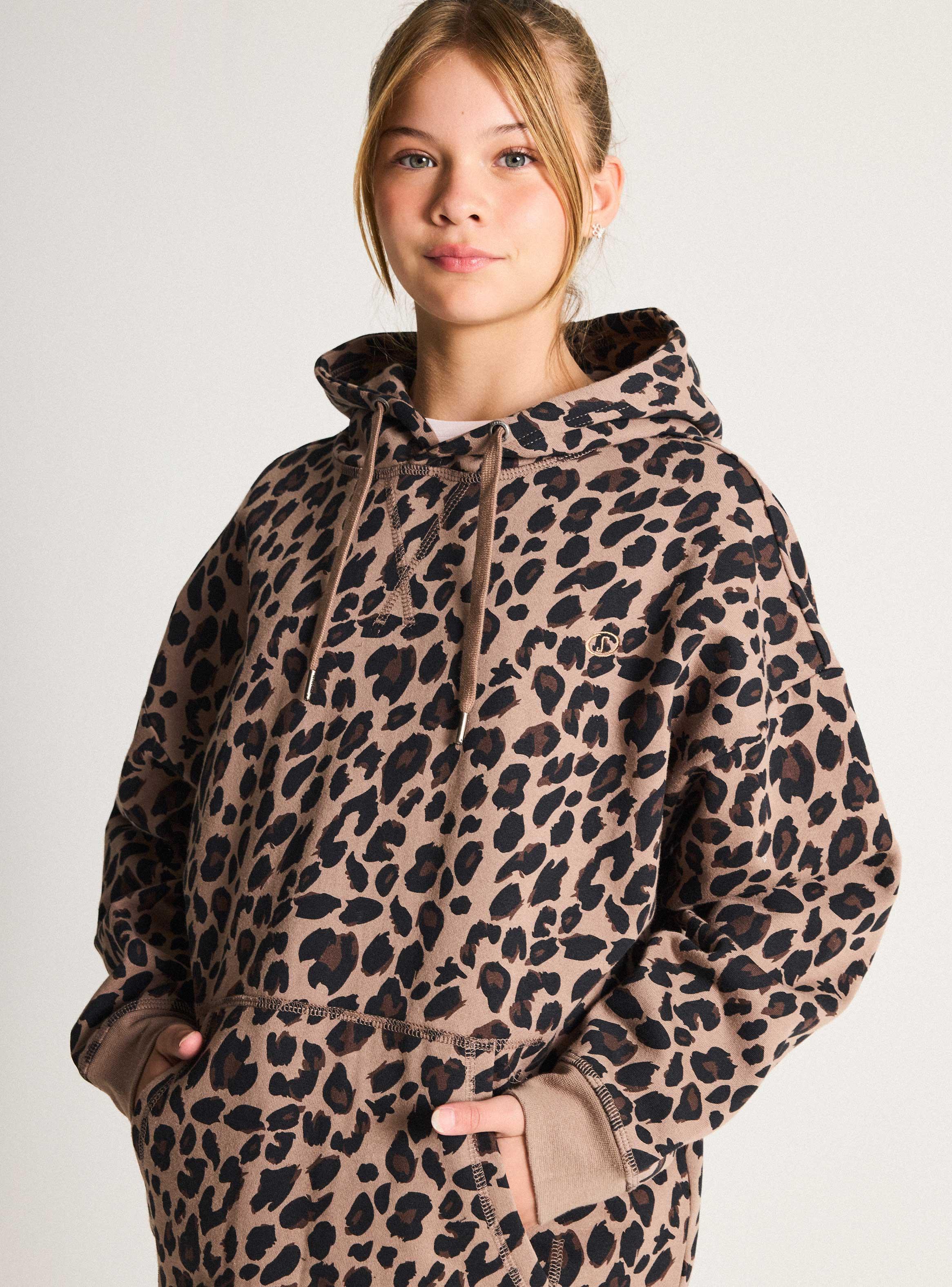 Polerón Hoodie Oversize con Gorro-4
