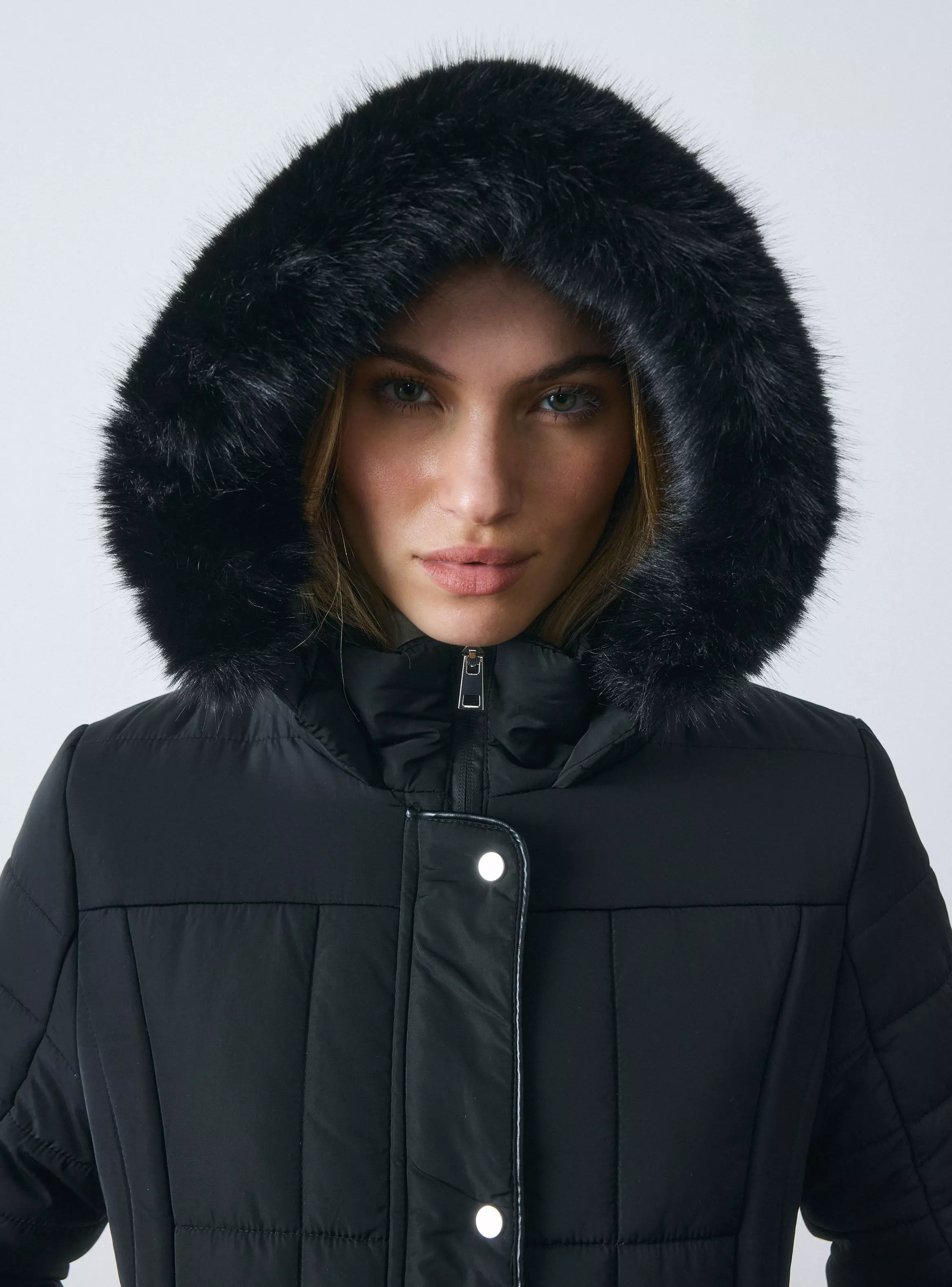 Parka Larga Capucha Desmontable con Piel-3