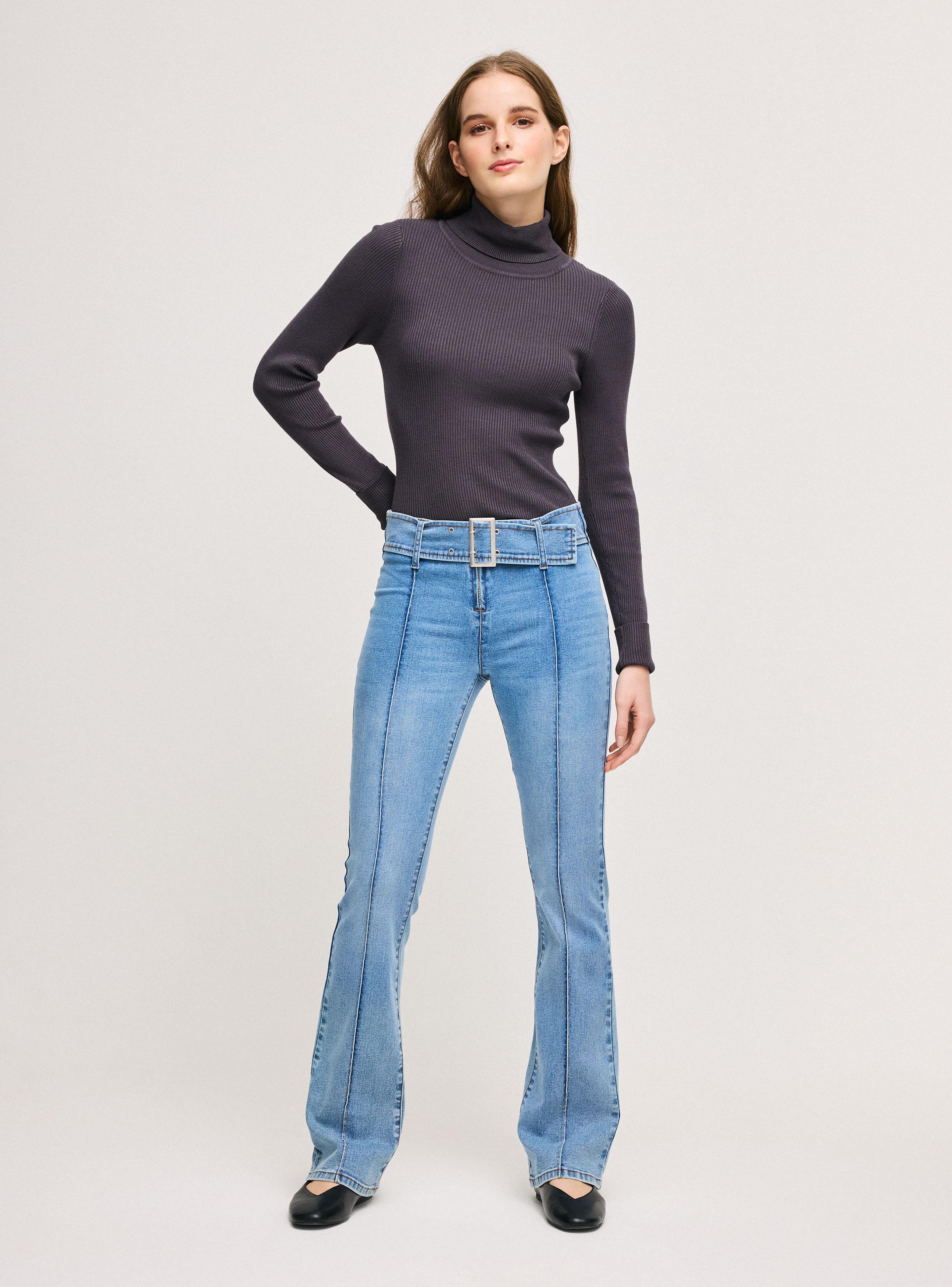 Jeans Boot Cut con Cinturón Denim-4