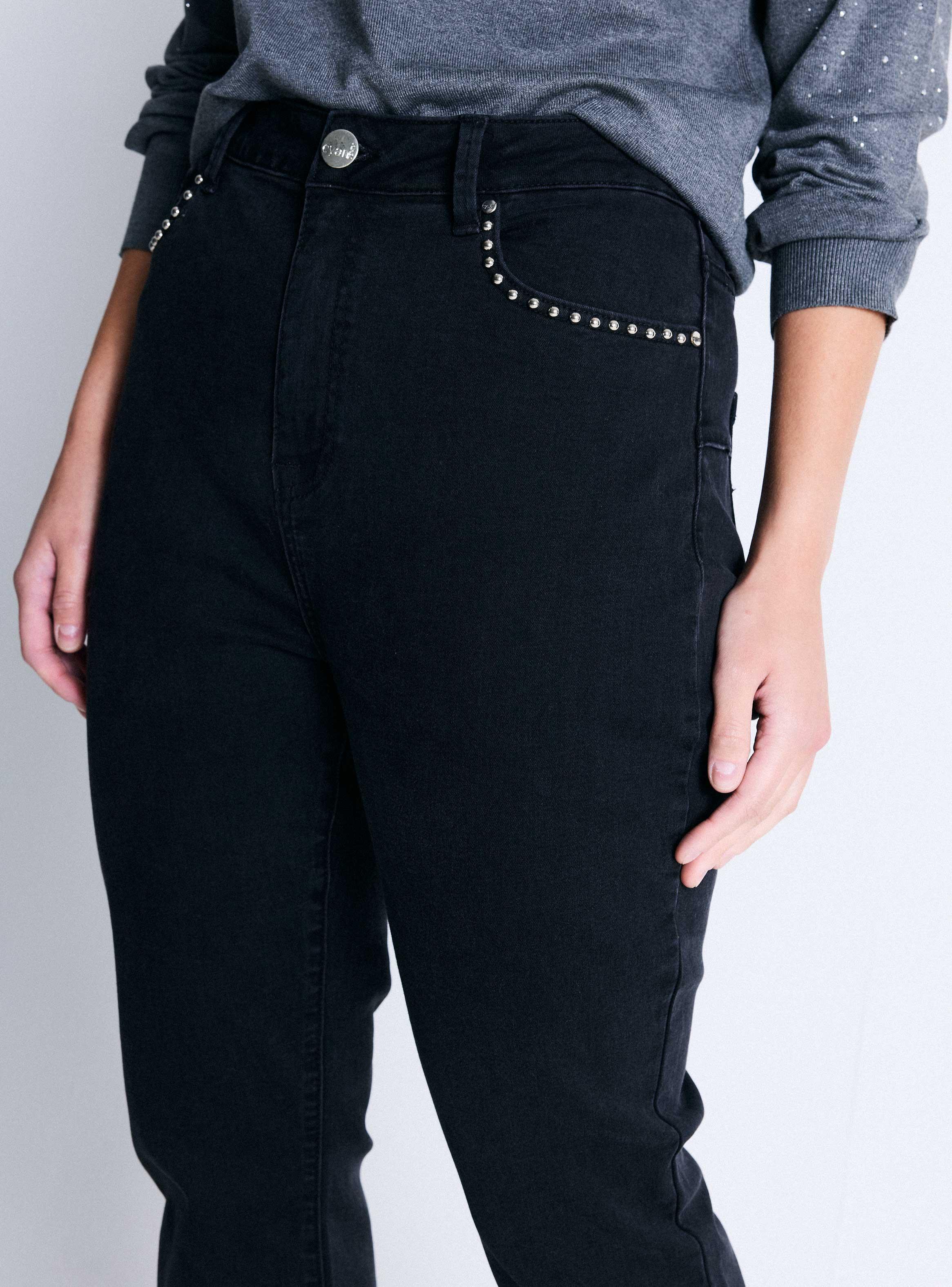 Jeans Flare con Tachas en Bolsillos Delanteros Talla Curvy-2