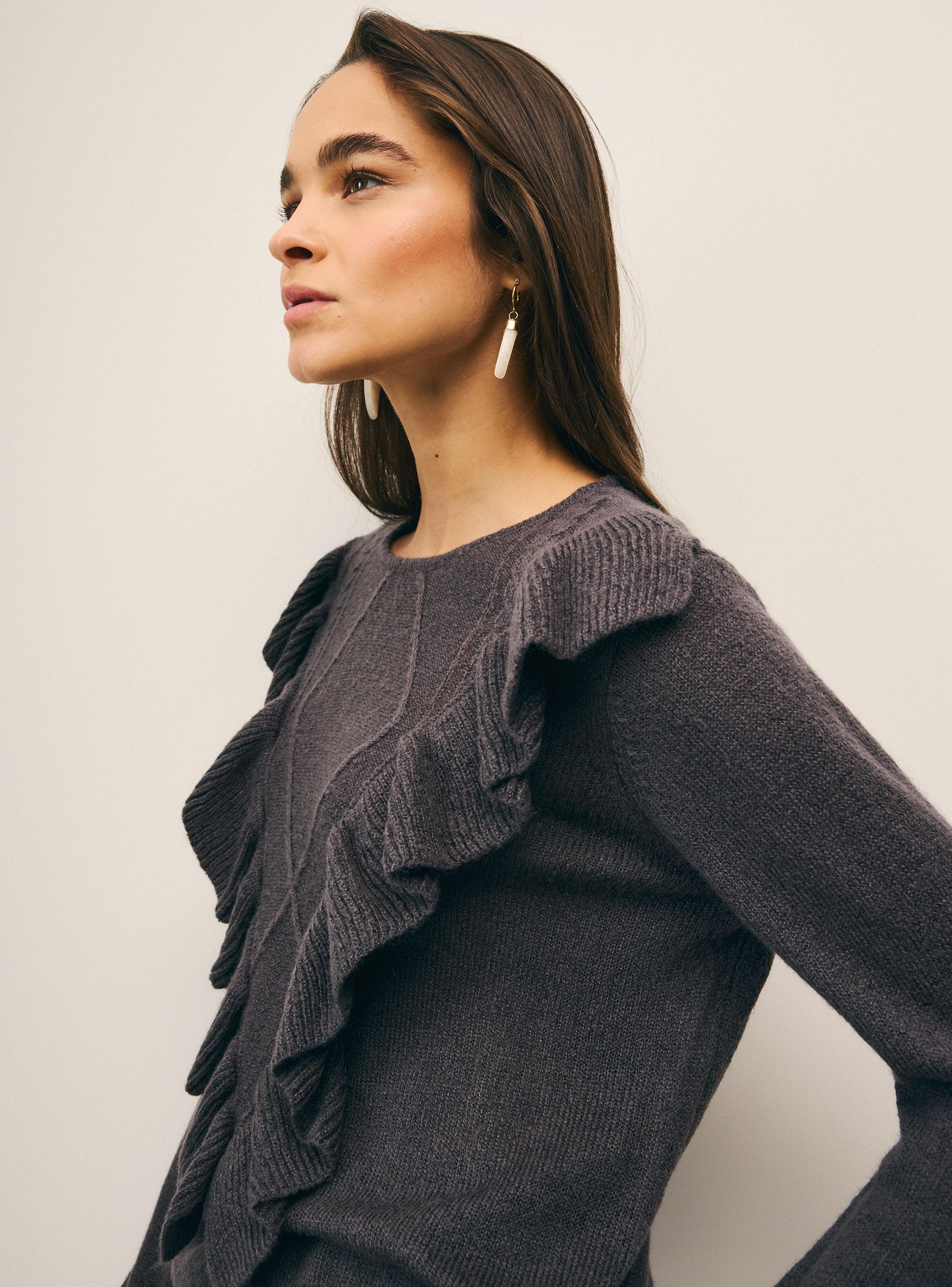 Sweater con Vuelo Frontal-3