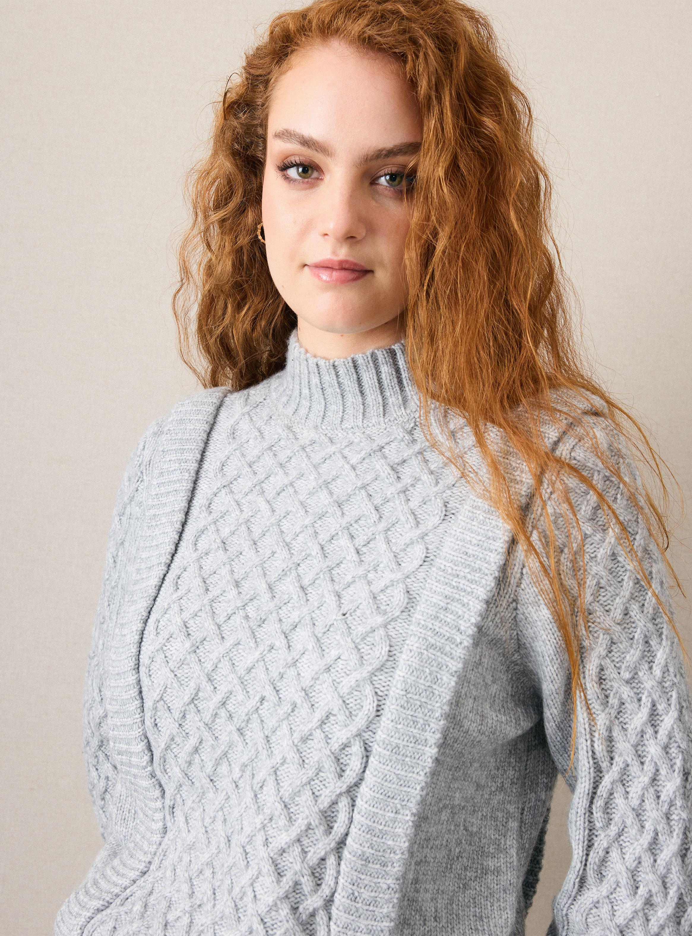 Sweater Trenzado con Pieza Decorativa Vertical-2