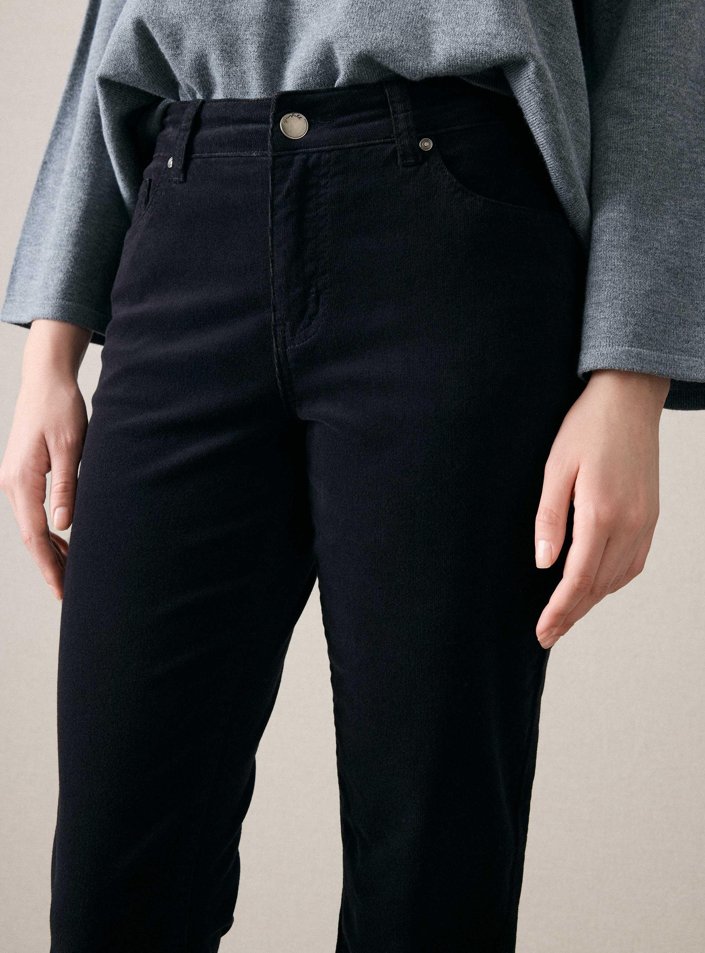 Pantalón Cotelé Slim con Proceso de Teñido-2