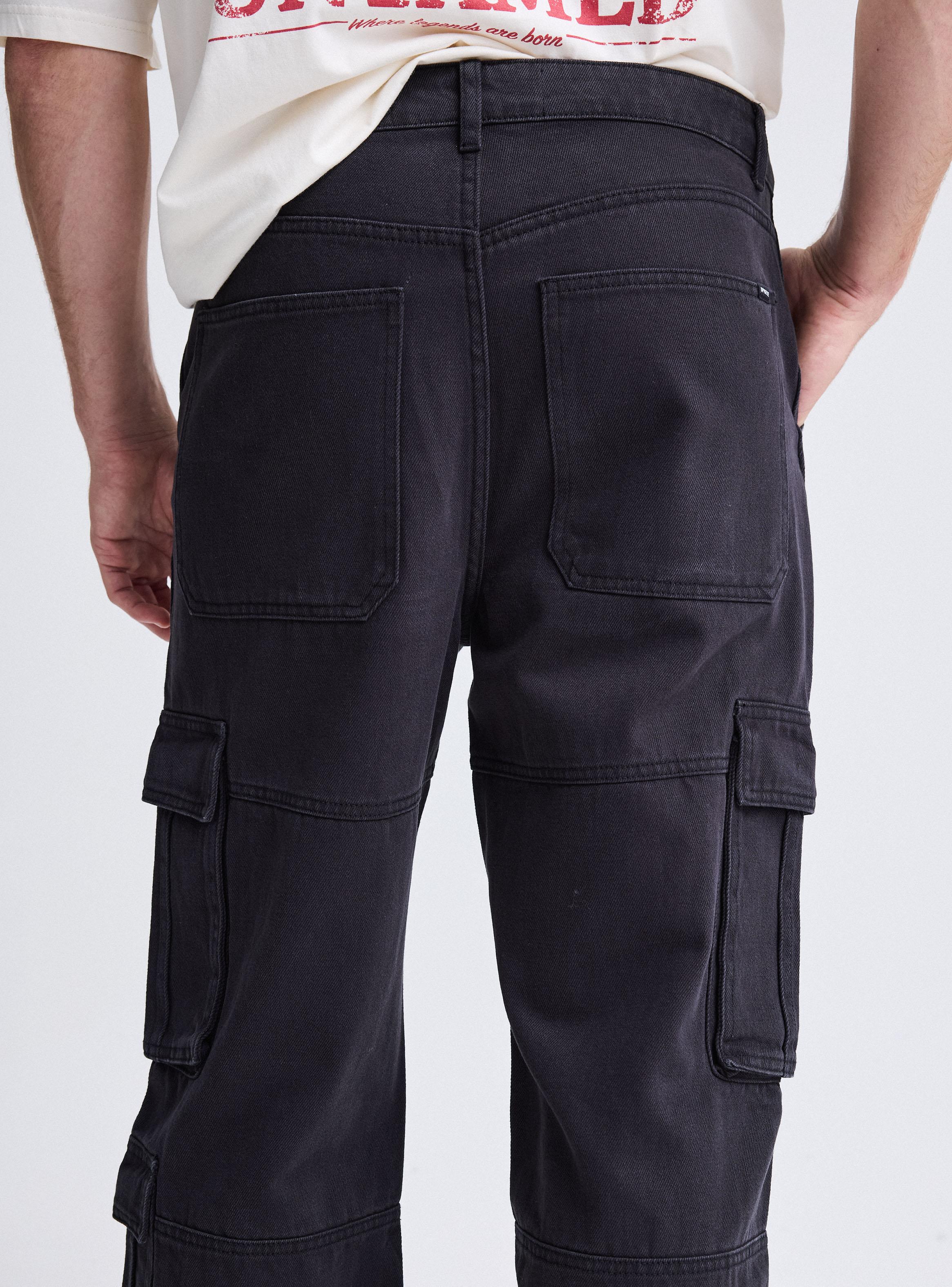 Pantalón Cargo Focalizado Wide Leg-3