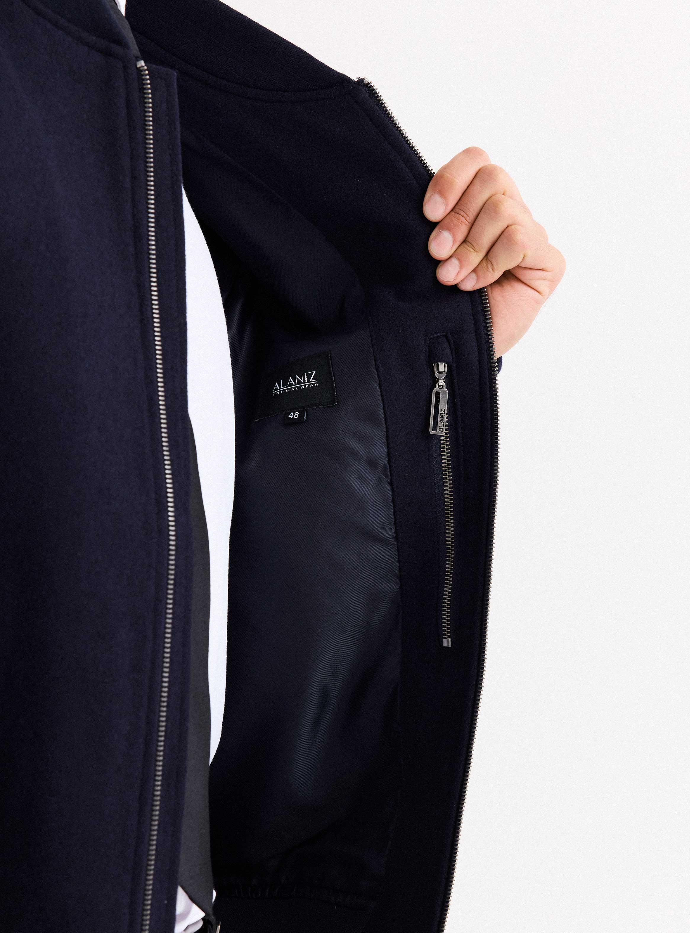 Chaqueta Clásica en Paño Liso-3