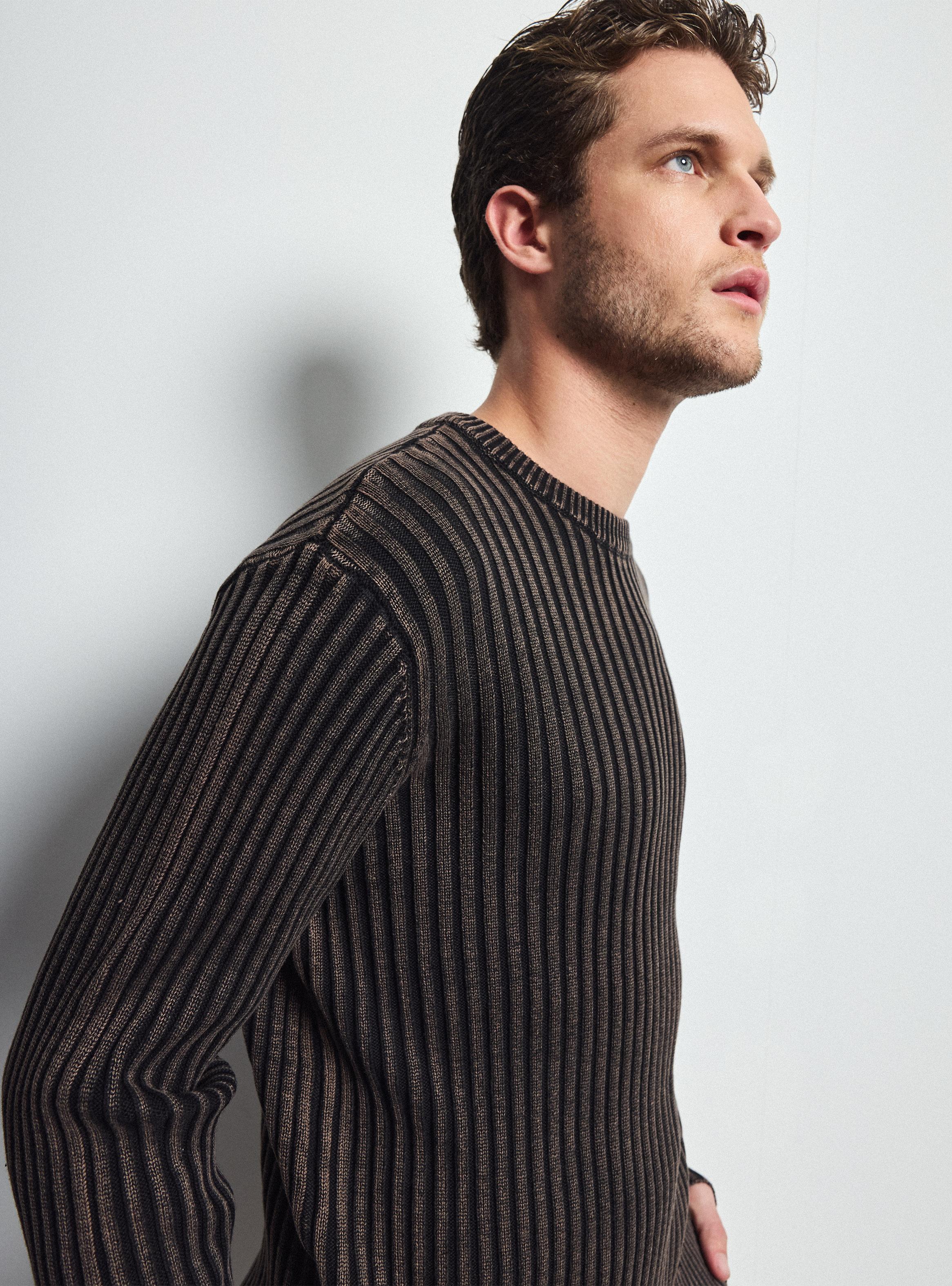 Sweater Textura Efecto Lavado-2