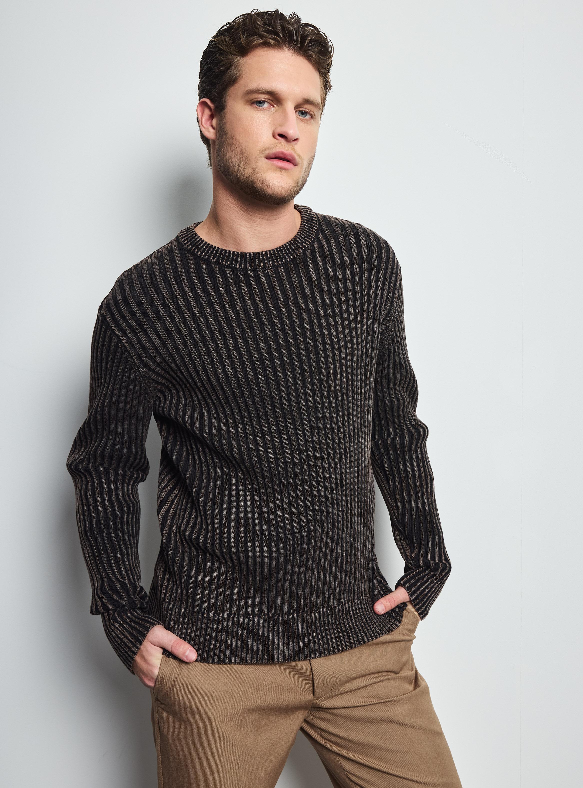 Sweater Textura Efecto Lavado-0