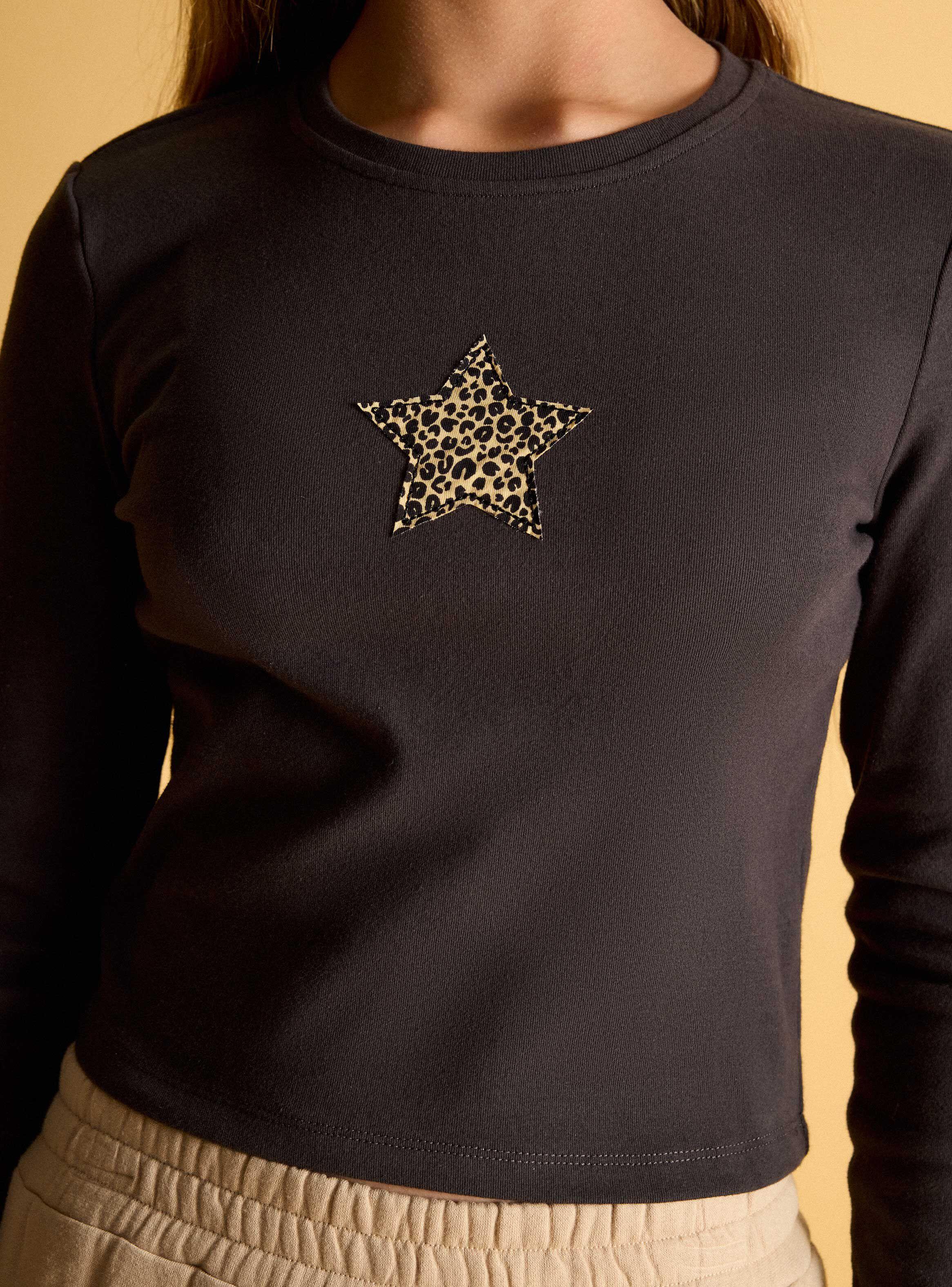 Polera con Parche Frontal-4