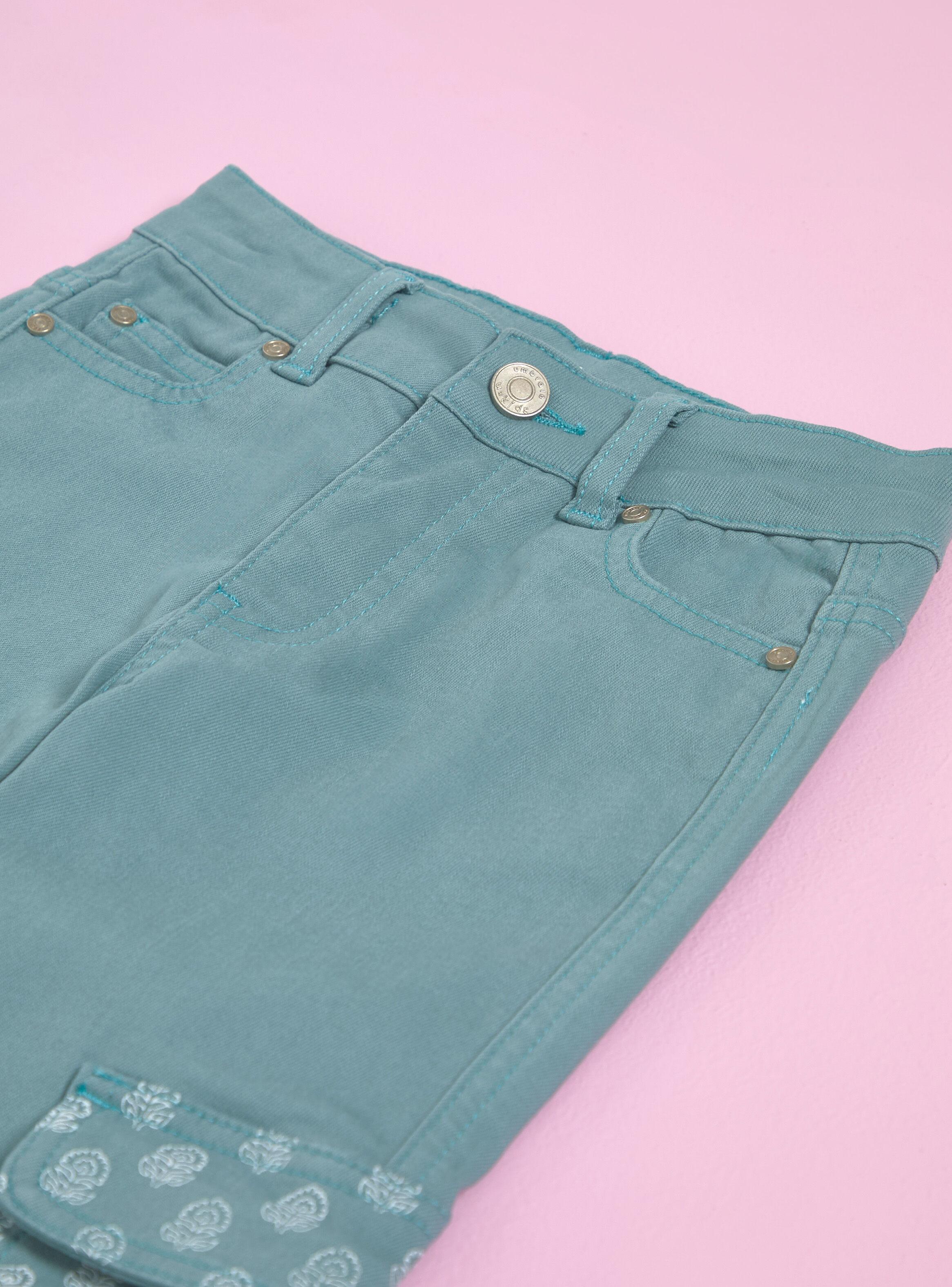 Pantalón Flare con Bolsillos Estampados-2