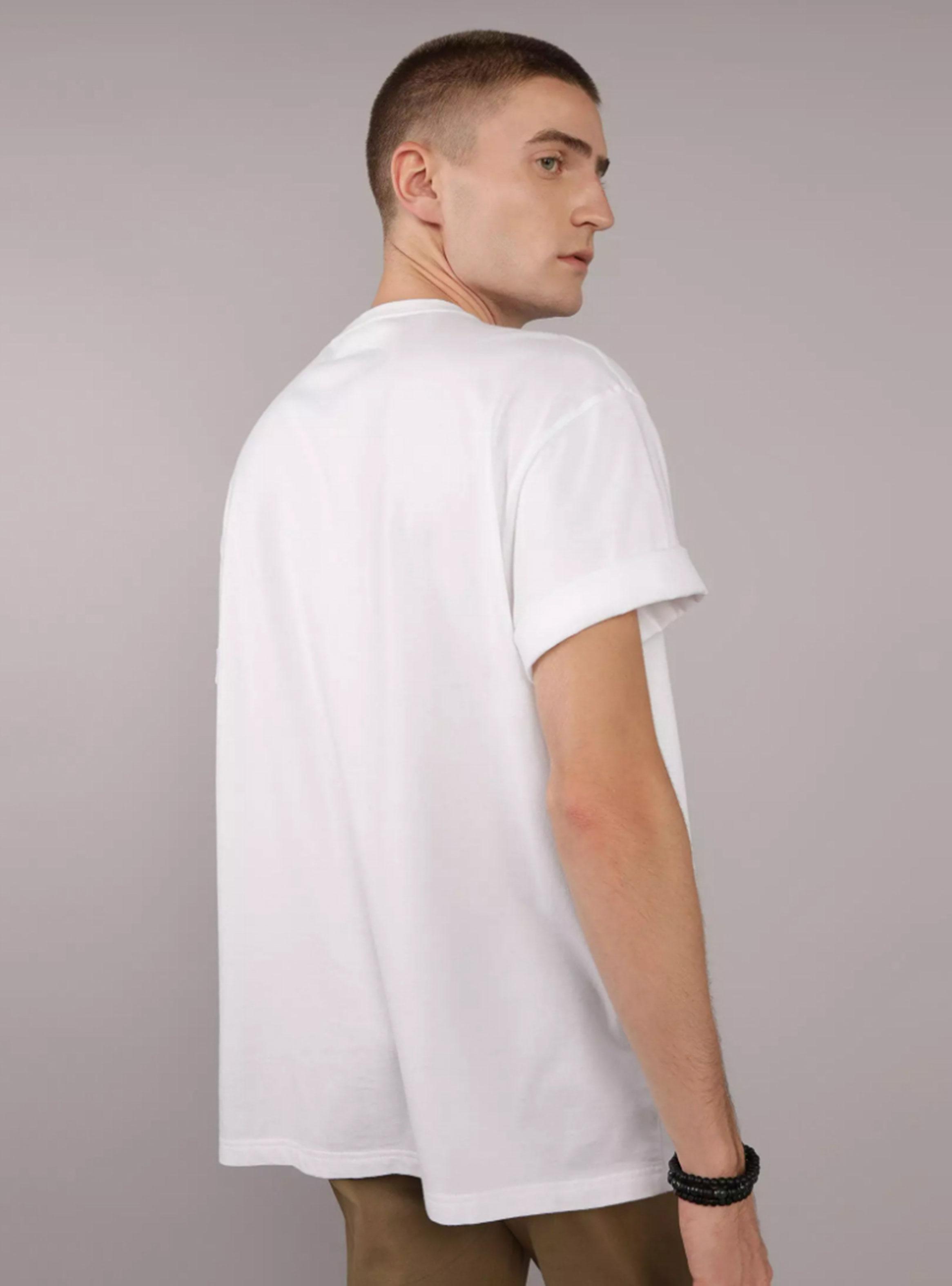 Polera AE Gráfico Logo con Relieve-1