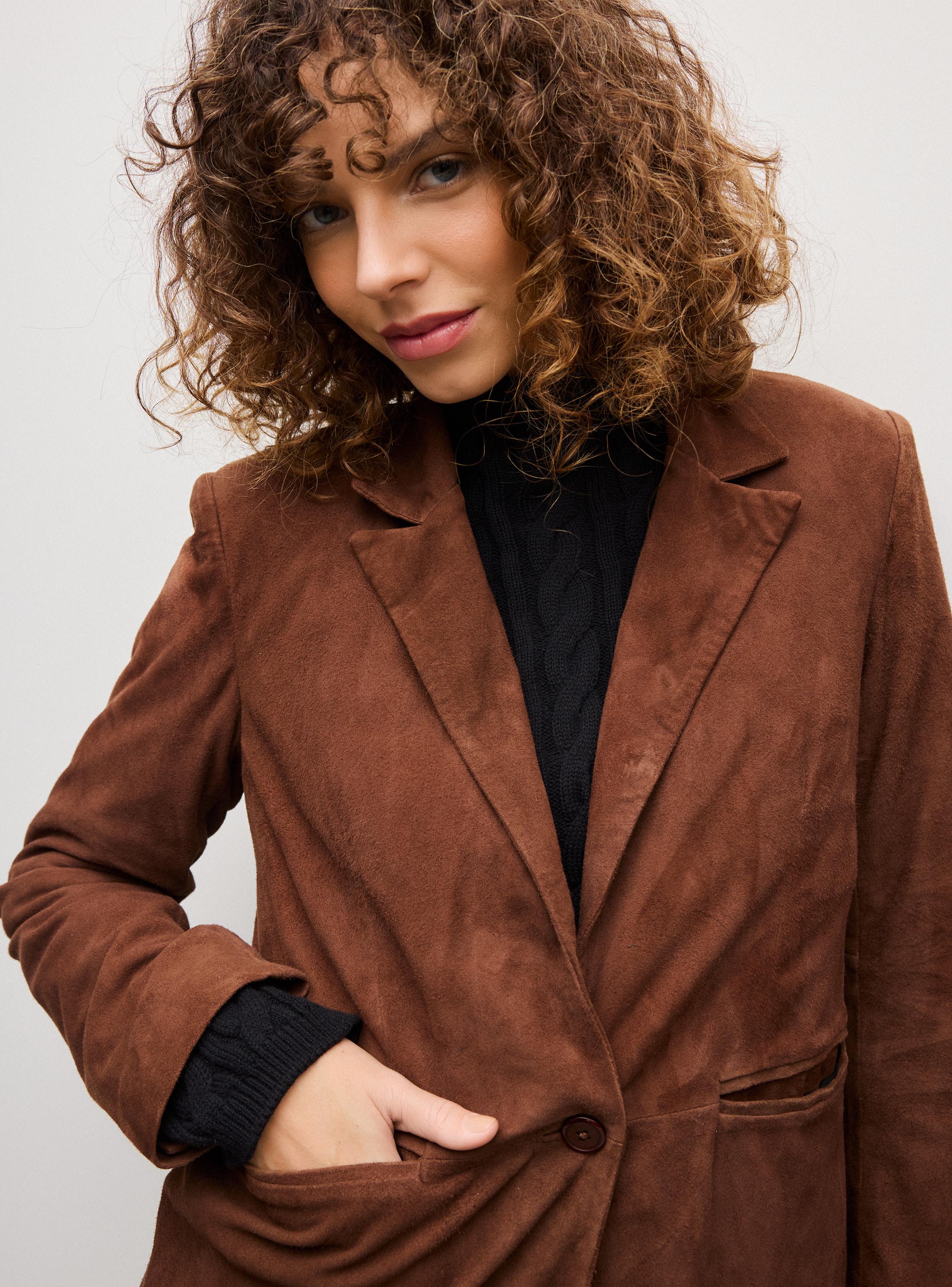 Blazer Cuero con Botón-2