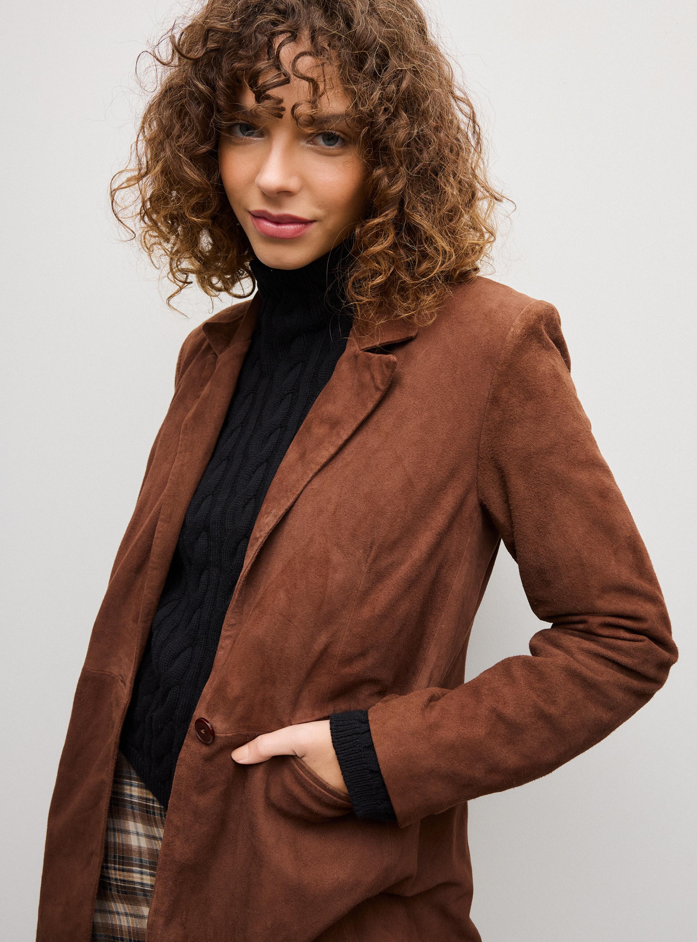 Blazer Cuero con Botón-3