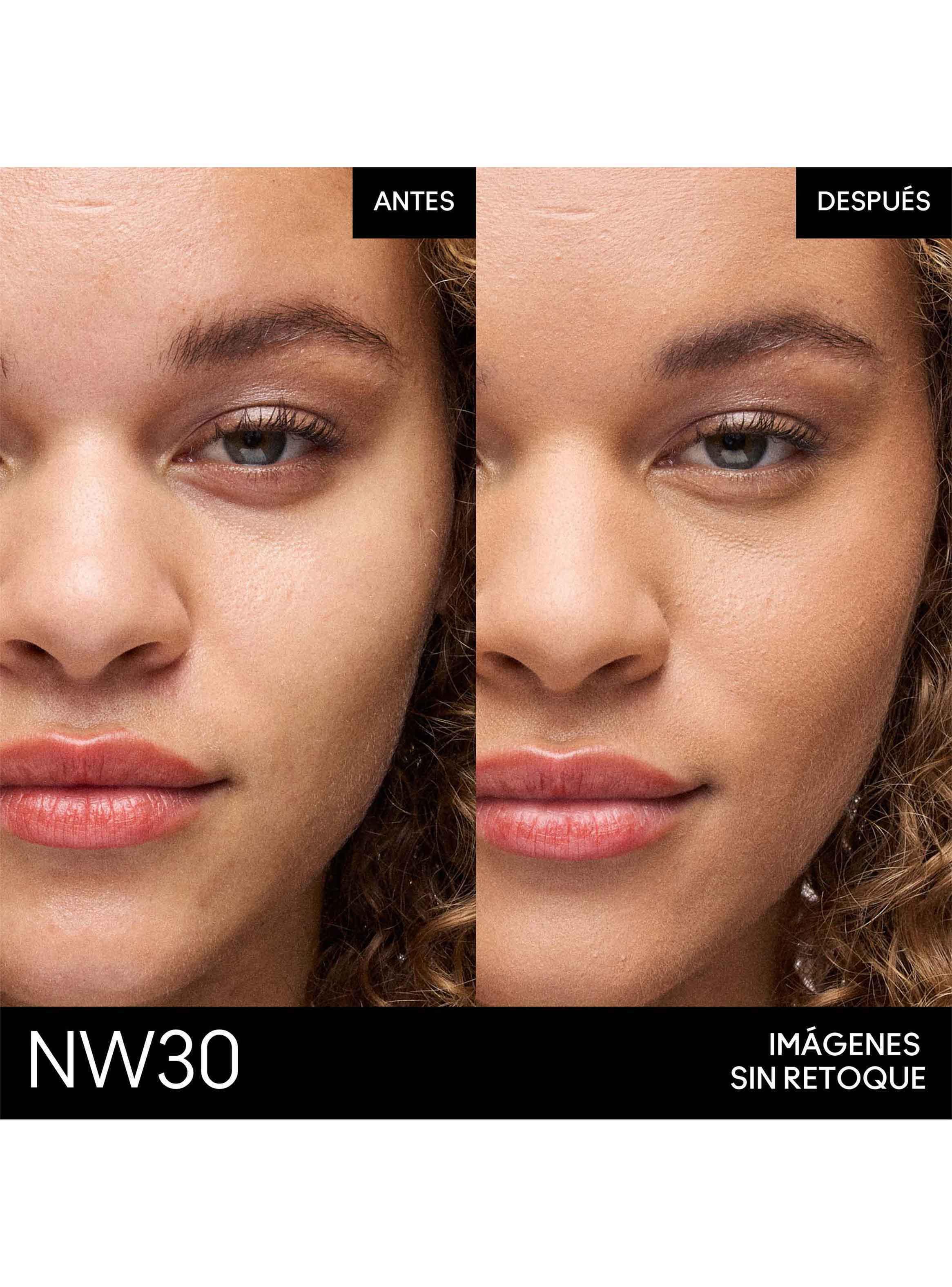 Base de Maquillaje Studio Fix Powder Plus Foundation NW30-2