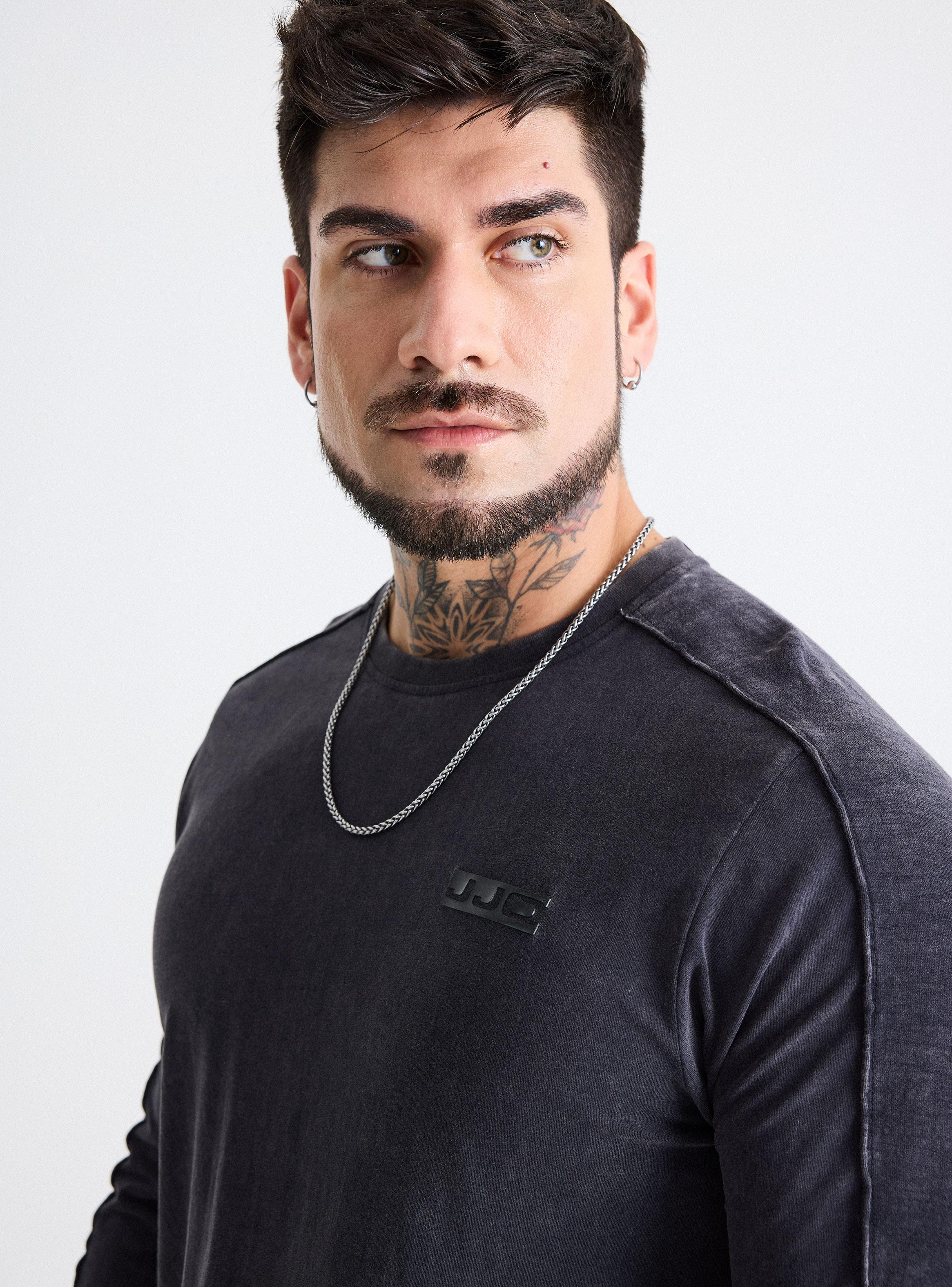 Polera Cortes en Manga-3