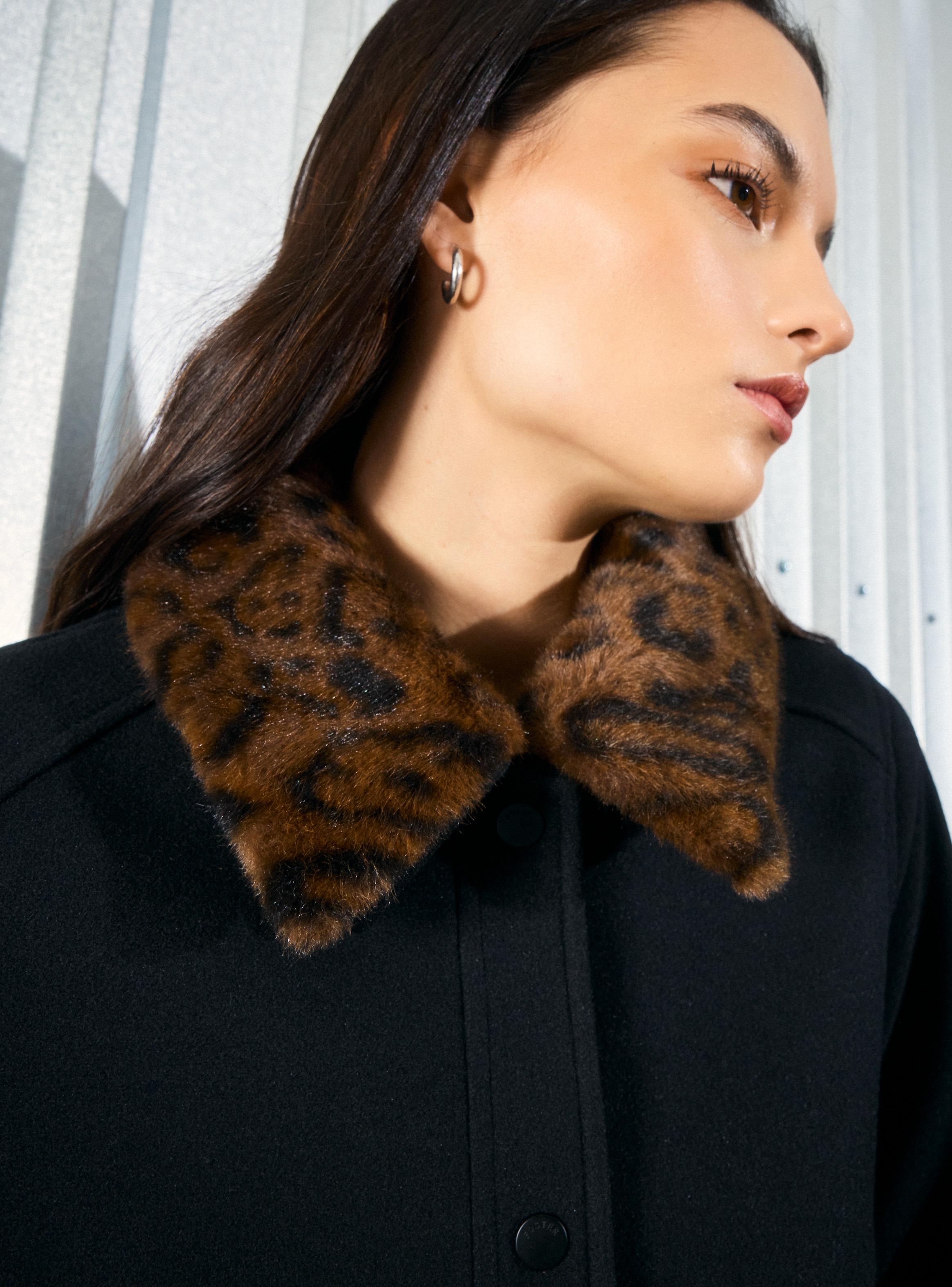 Chaqueta Cuello Peludo Print-2