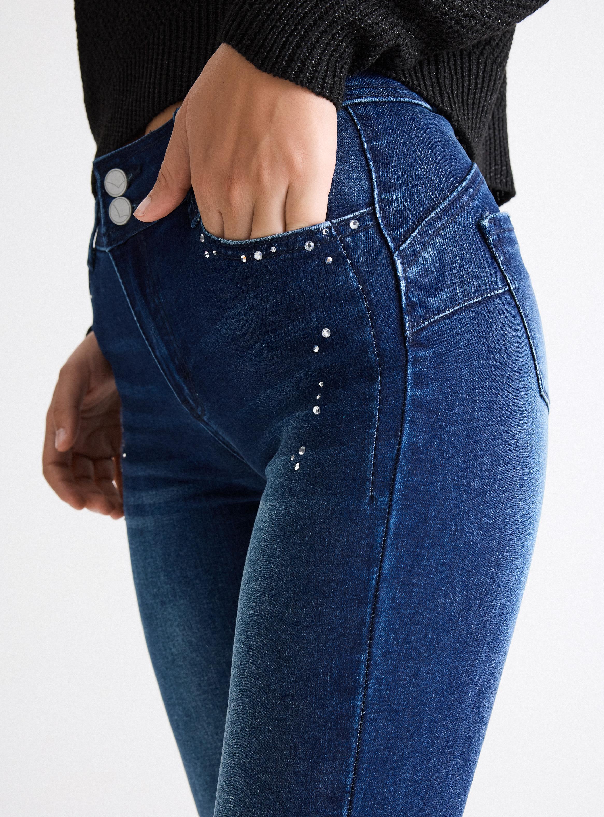 Jeans Push Up Pretina Ancha con Aplicaciones-2