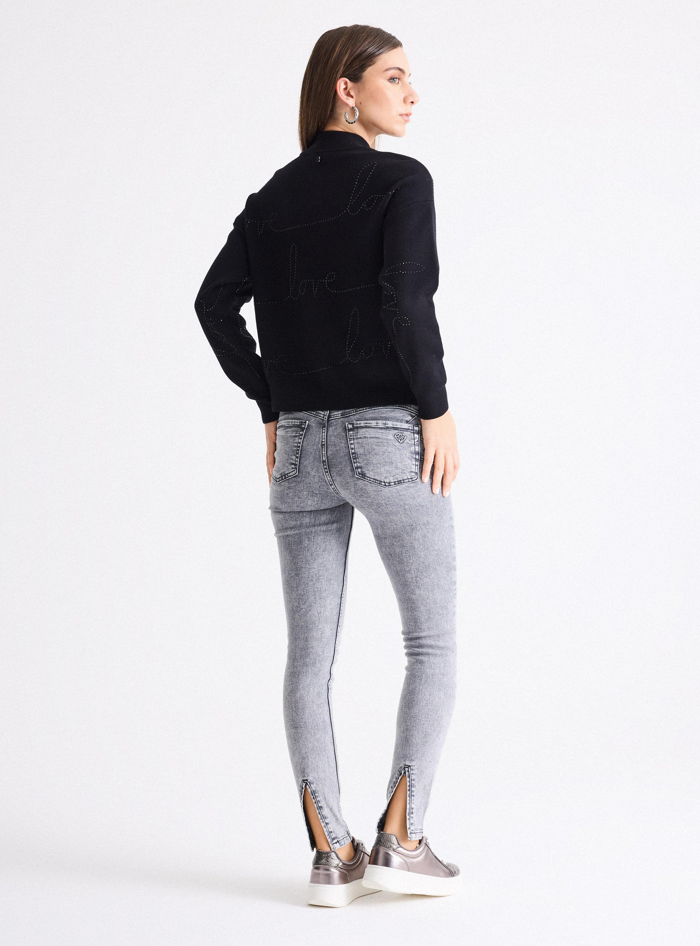 Sweater Cuello Alto Texto en Strass-5