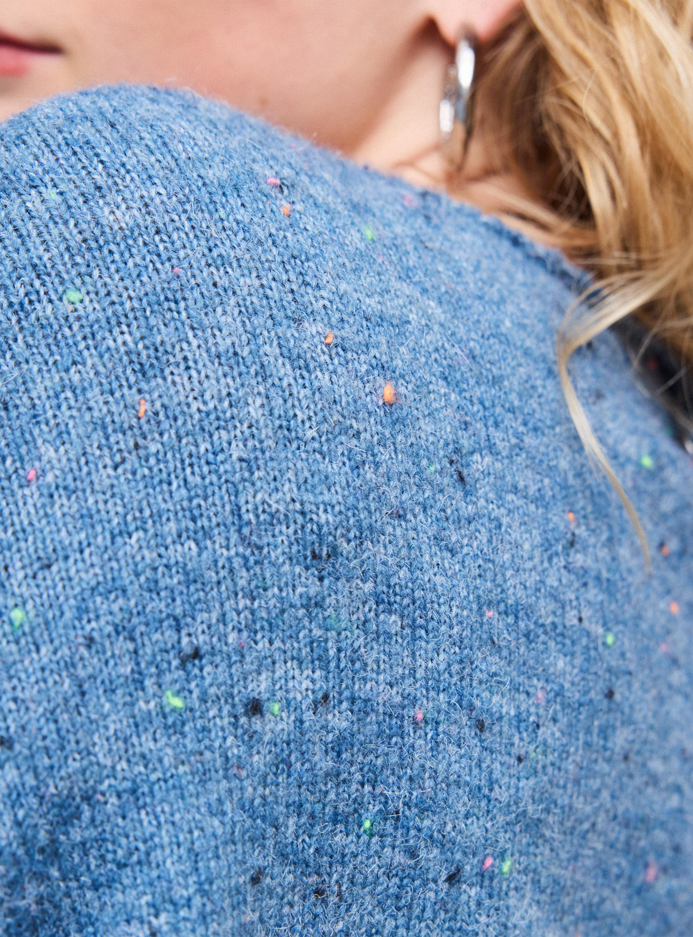 Sweater con Detalles de Colores en Tejido-3
