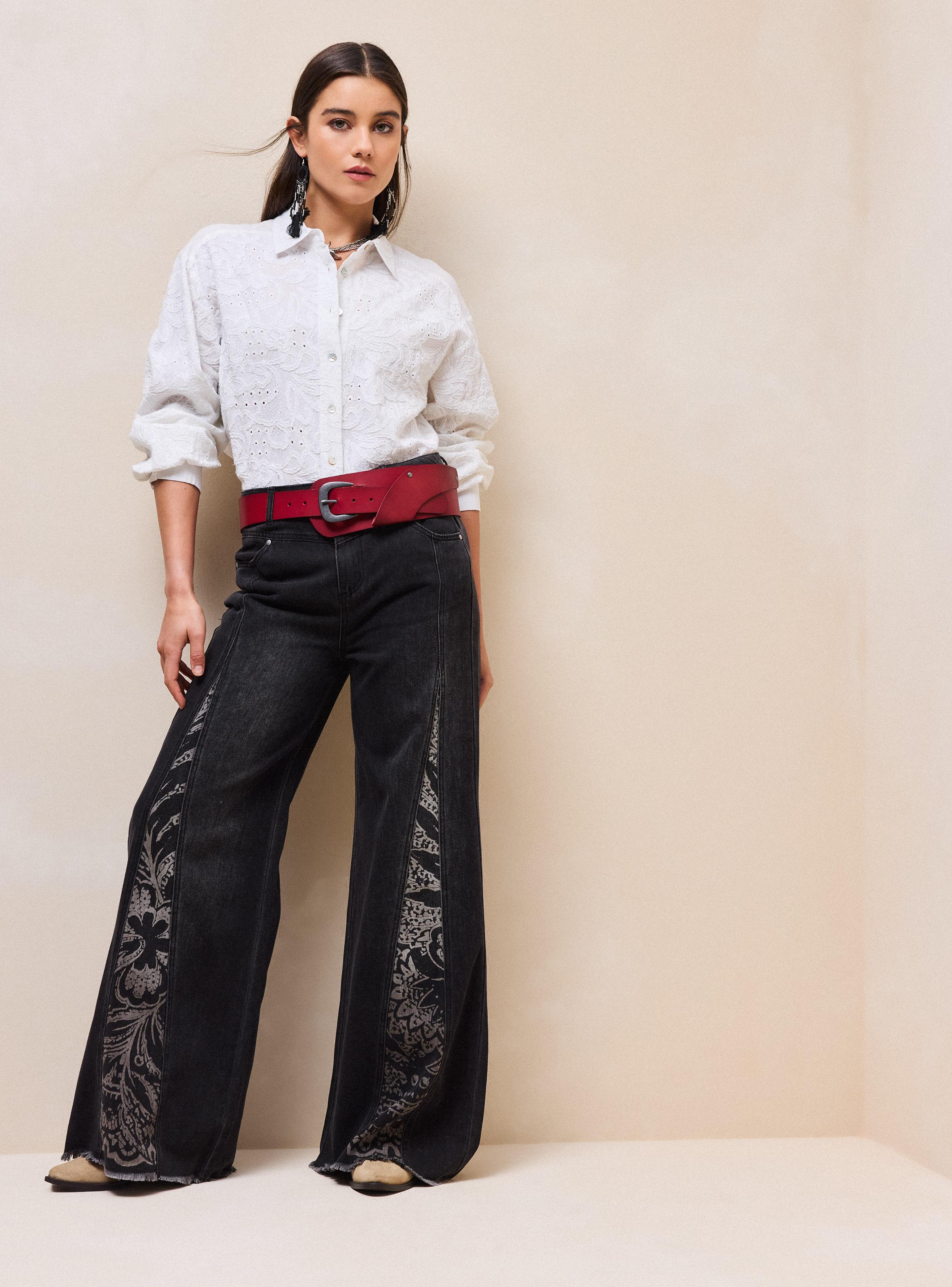 Jeans Cortes con Estampado-4
