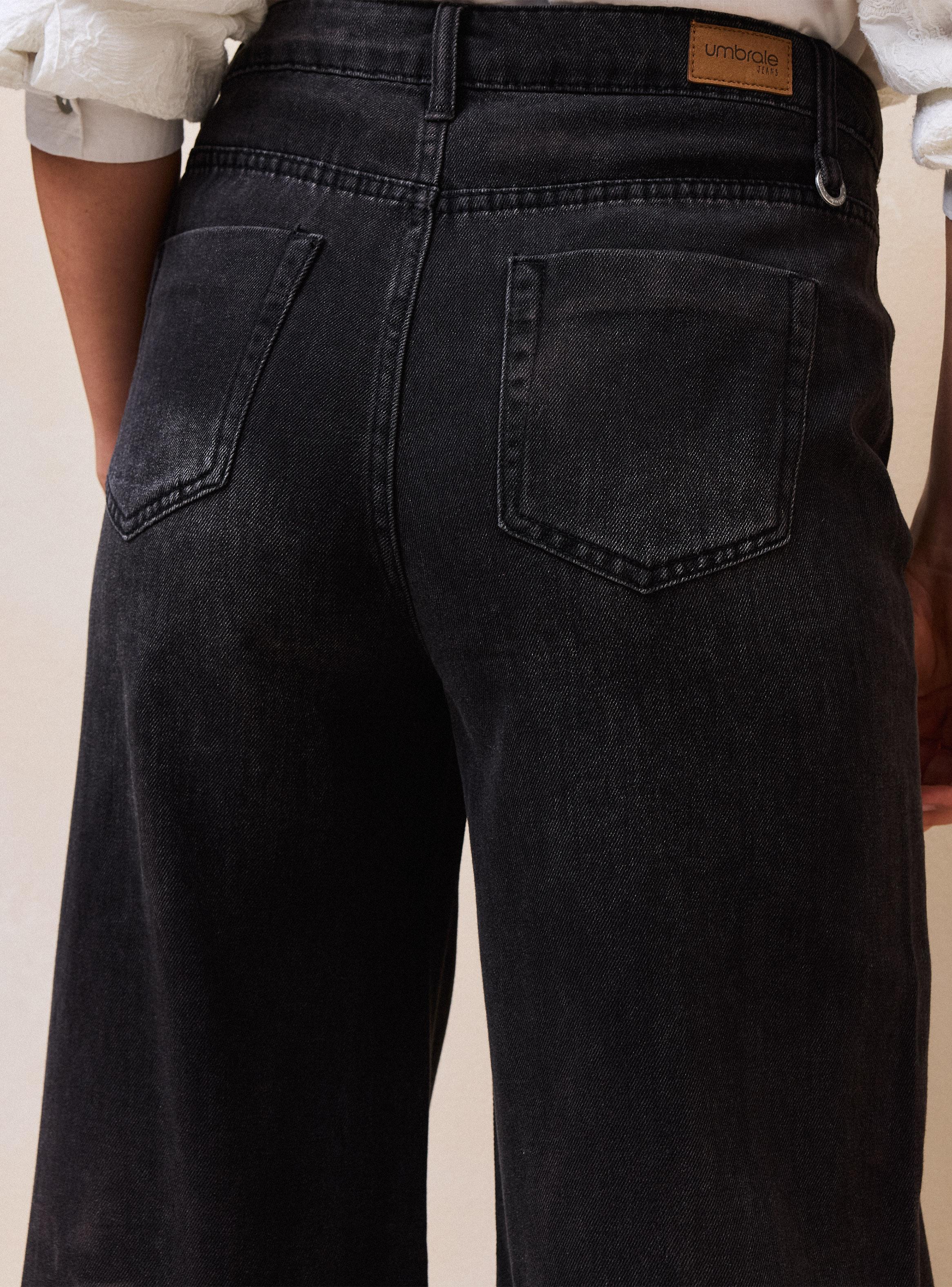 Jeans Cortes con Estampado-3