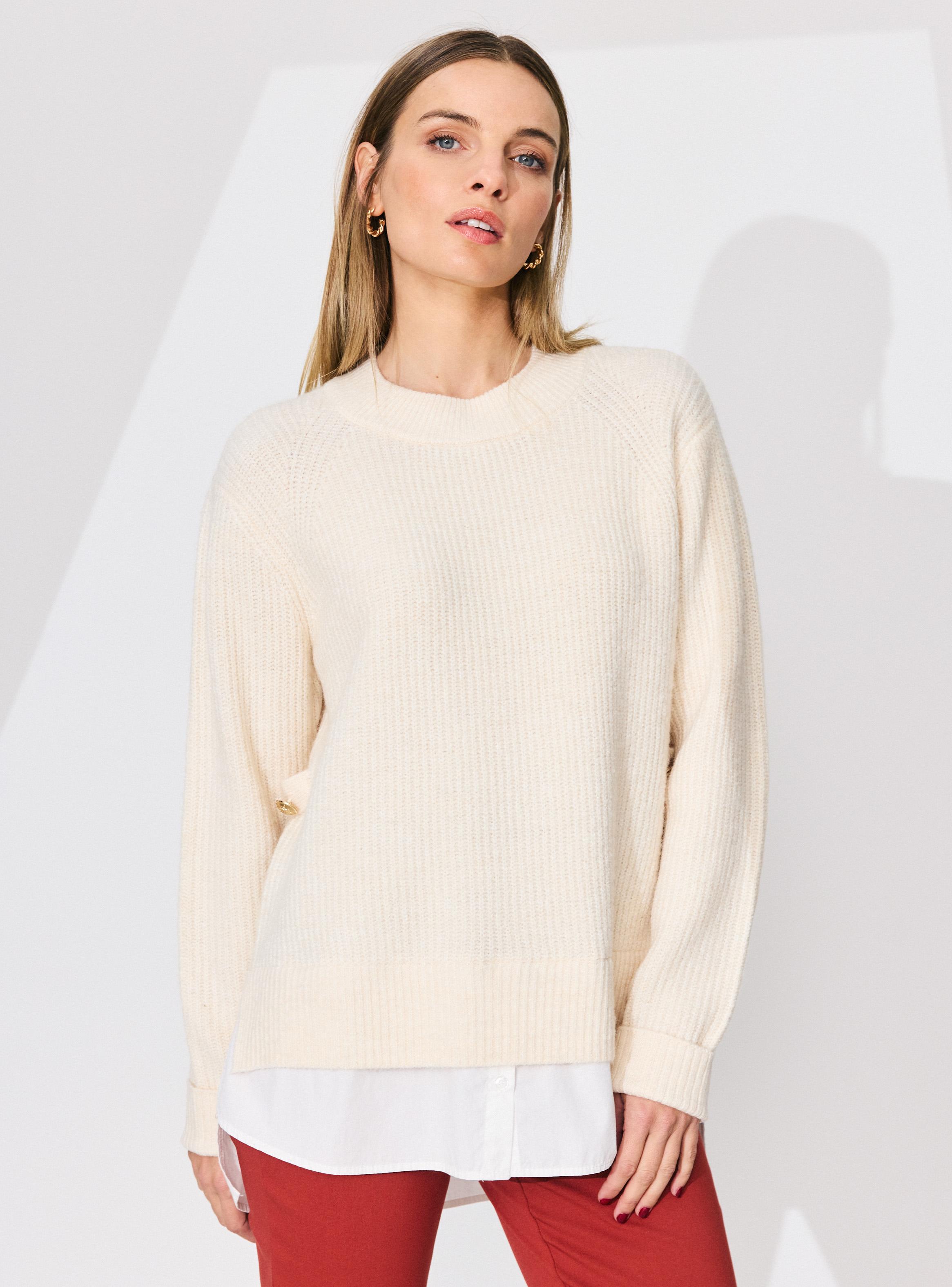 Sweater con Detalle de Blusa Inferior-0