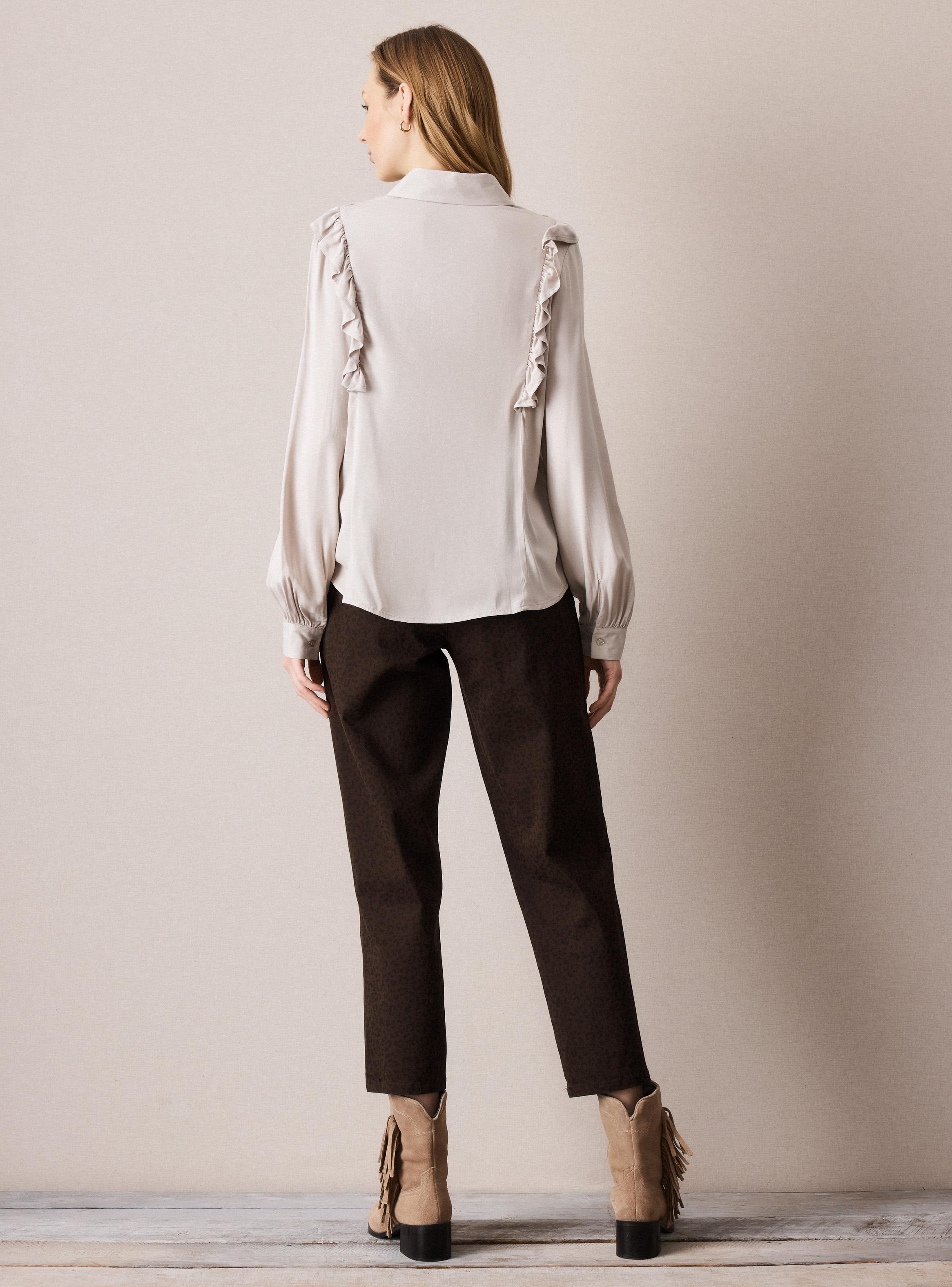 Blusa con Corte Cinta Decorativa y Vuelo-5