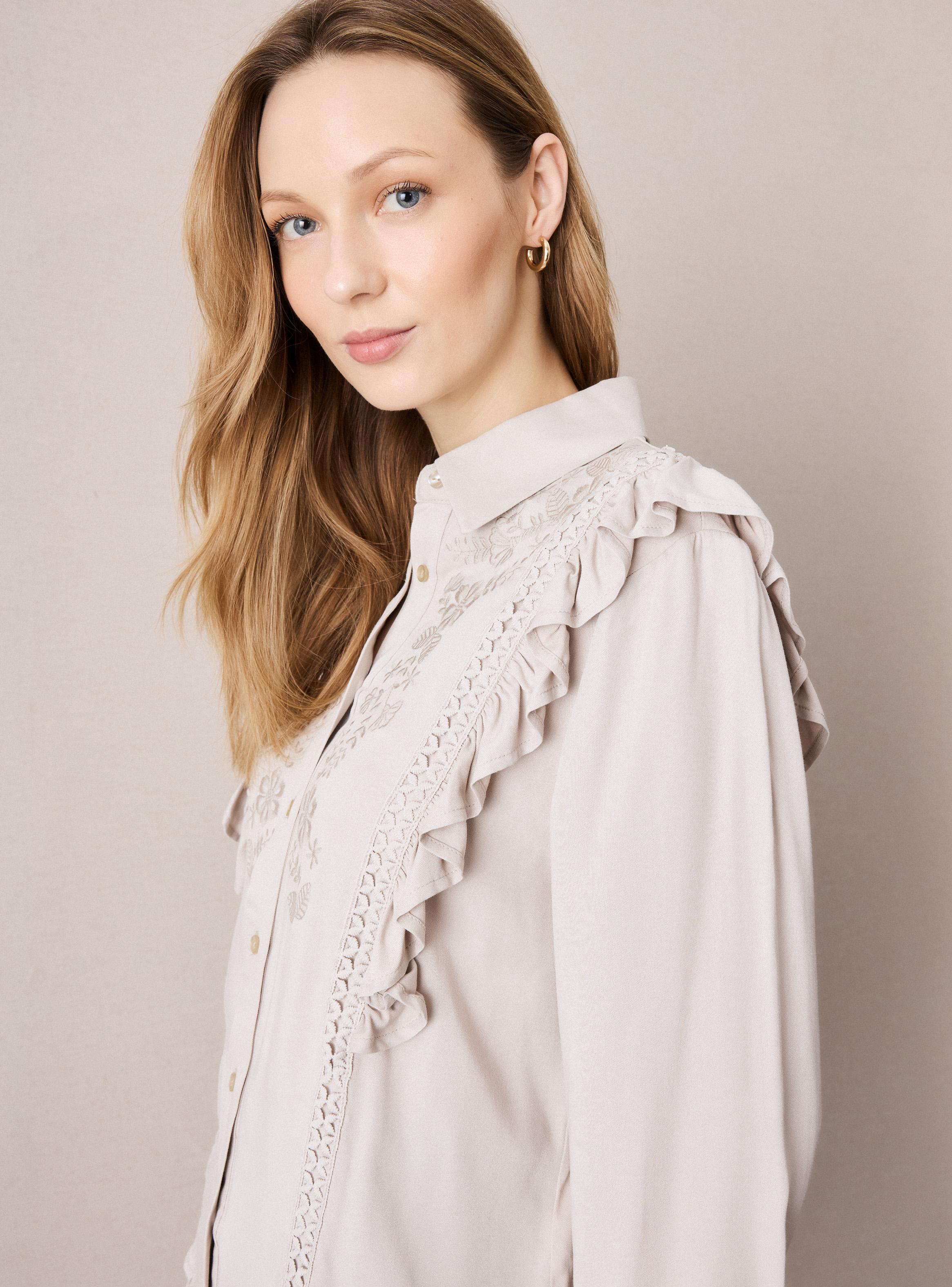 Blusa con Corte Cinta Decorativa y Vuelo-2