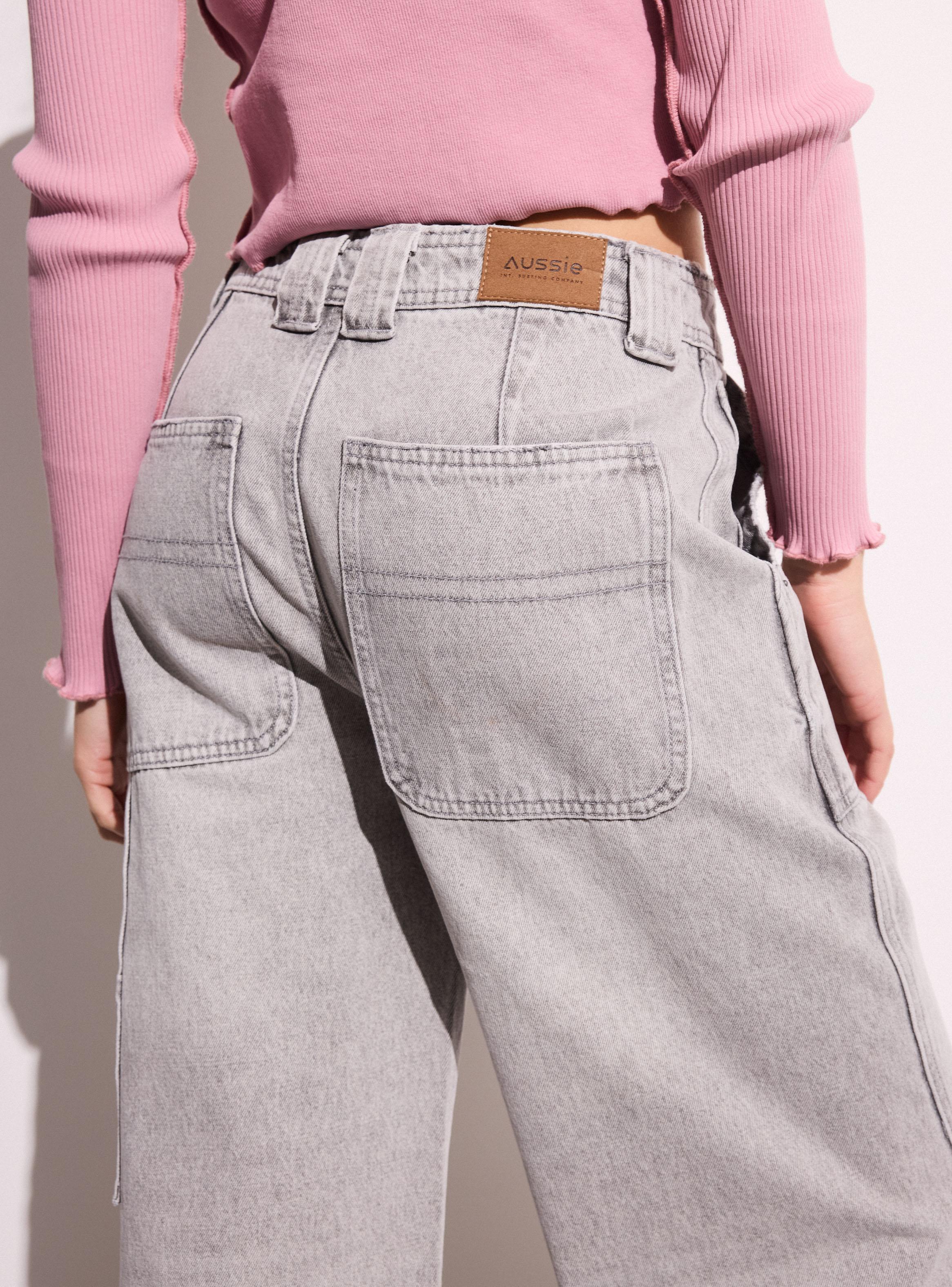 Jeans Sueltos con Cortes-3