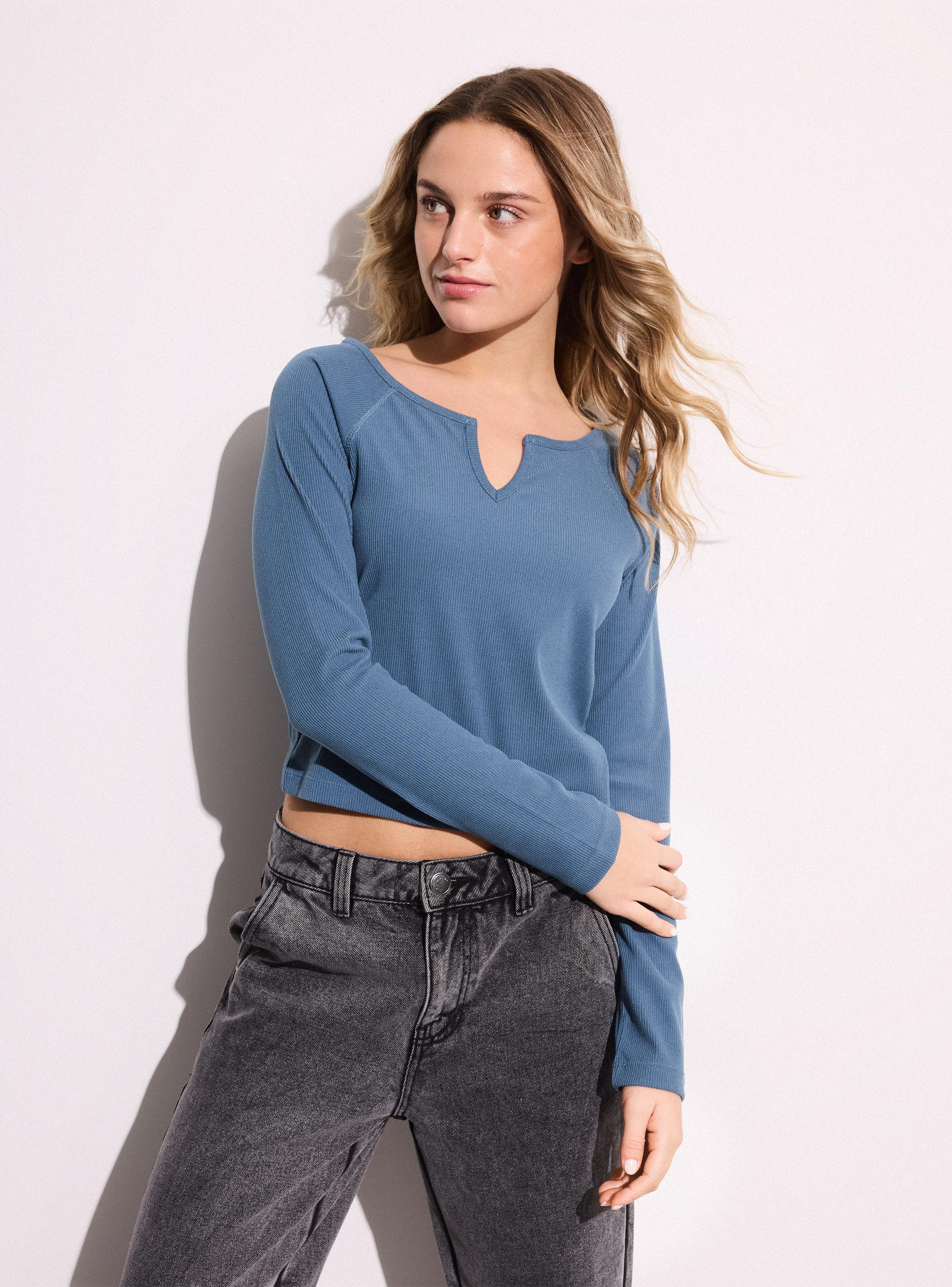 Azul